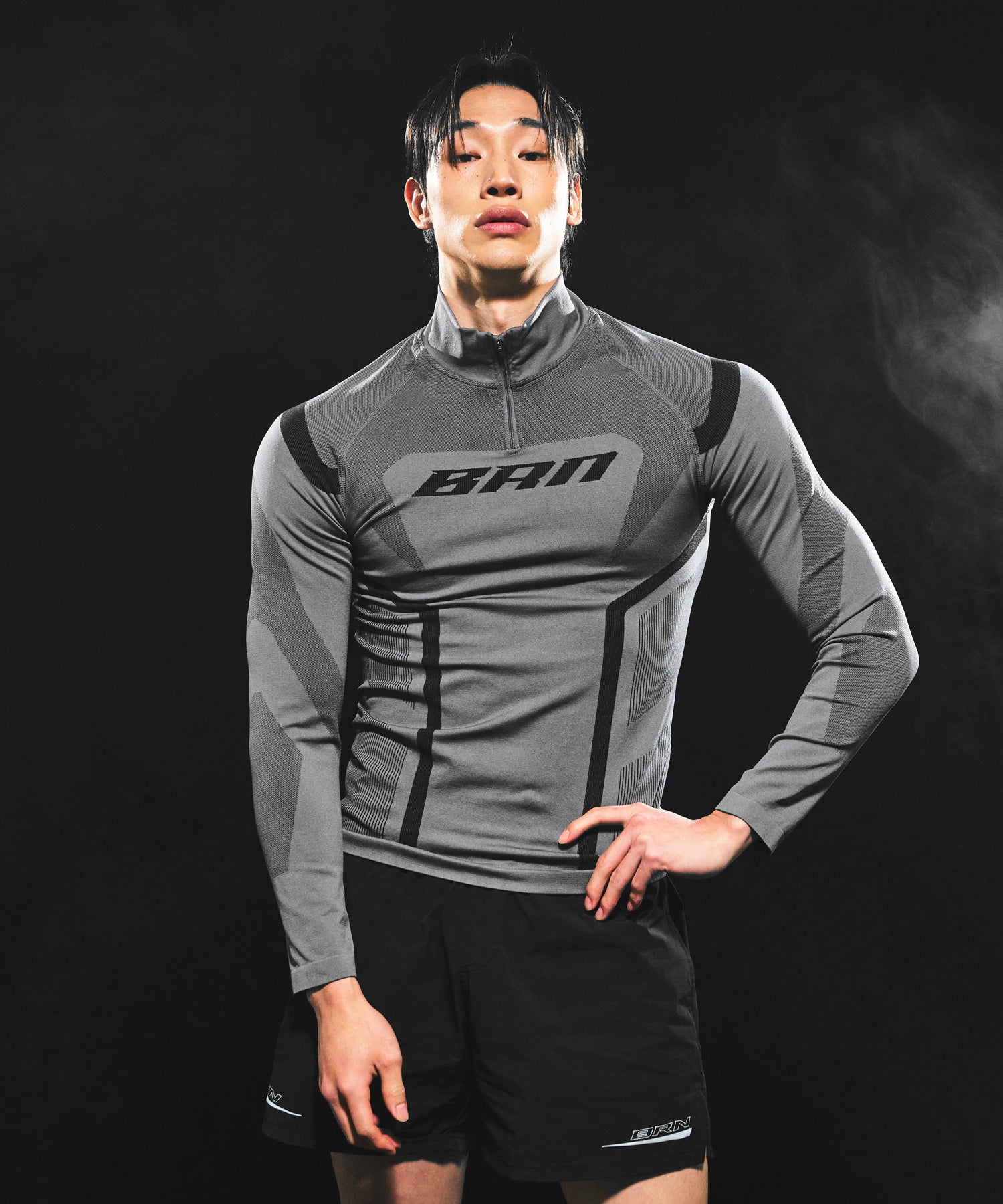 BRN ECLIPSE SEAMLESS HALF ZIP UP LONG SLEEVE [CHARCOAL]