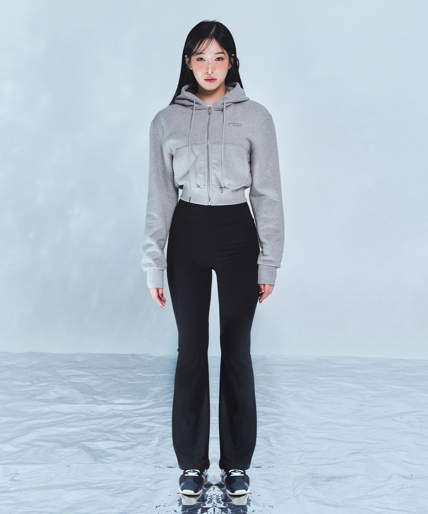 CHROME B CROP ZIP-UP HOODIE