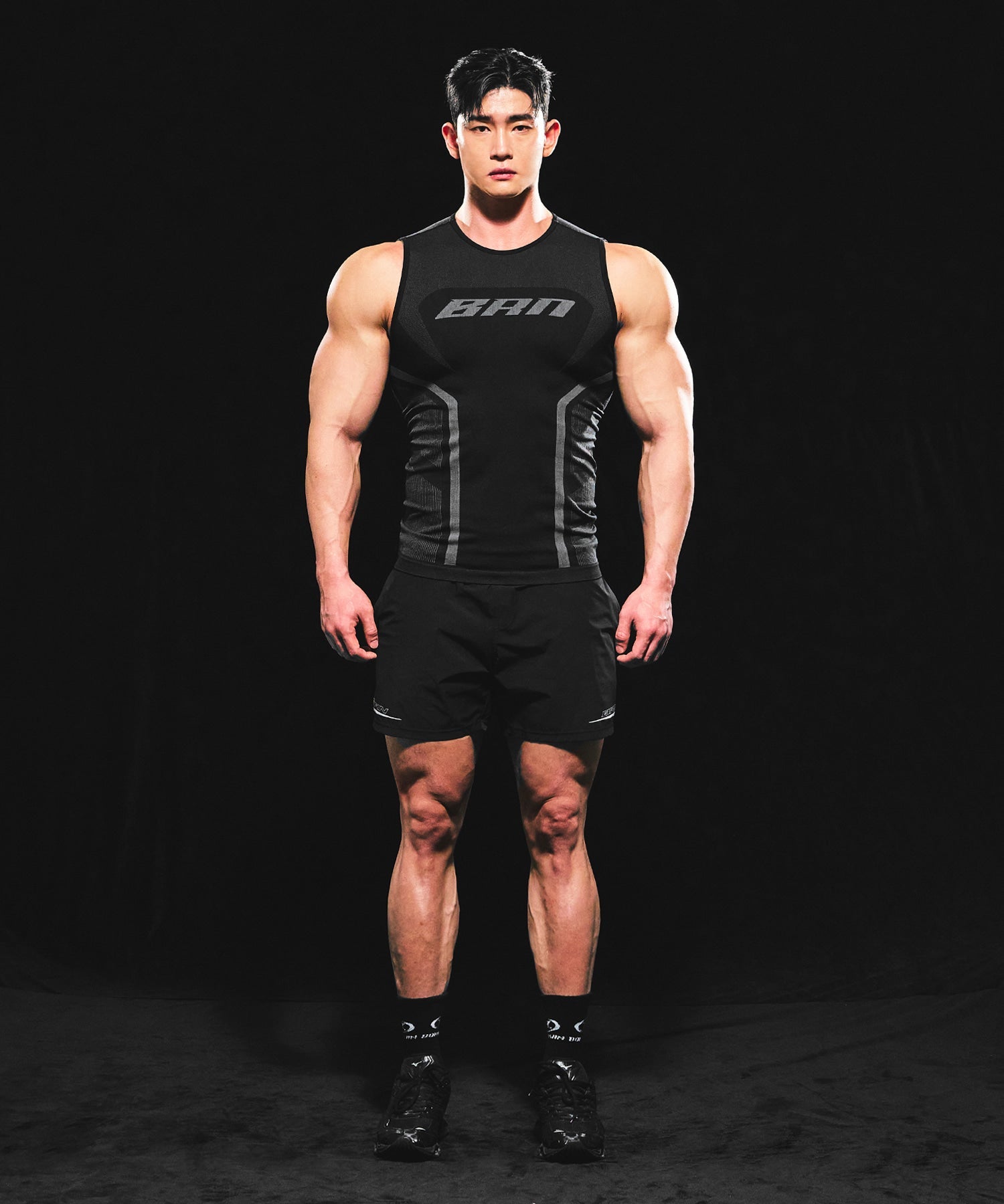BRN ECLIPSE SEAMLESS SLEEVELESS [BLACK]