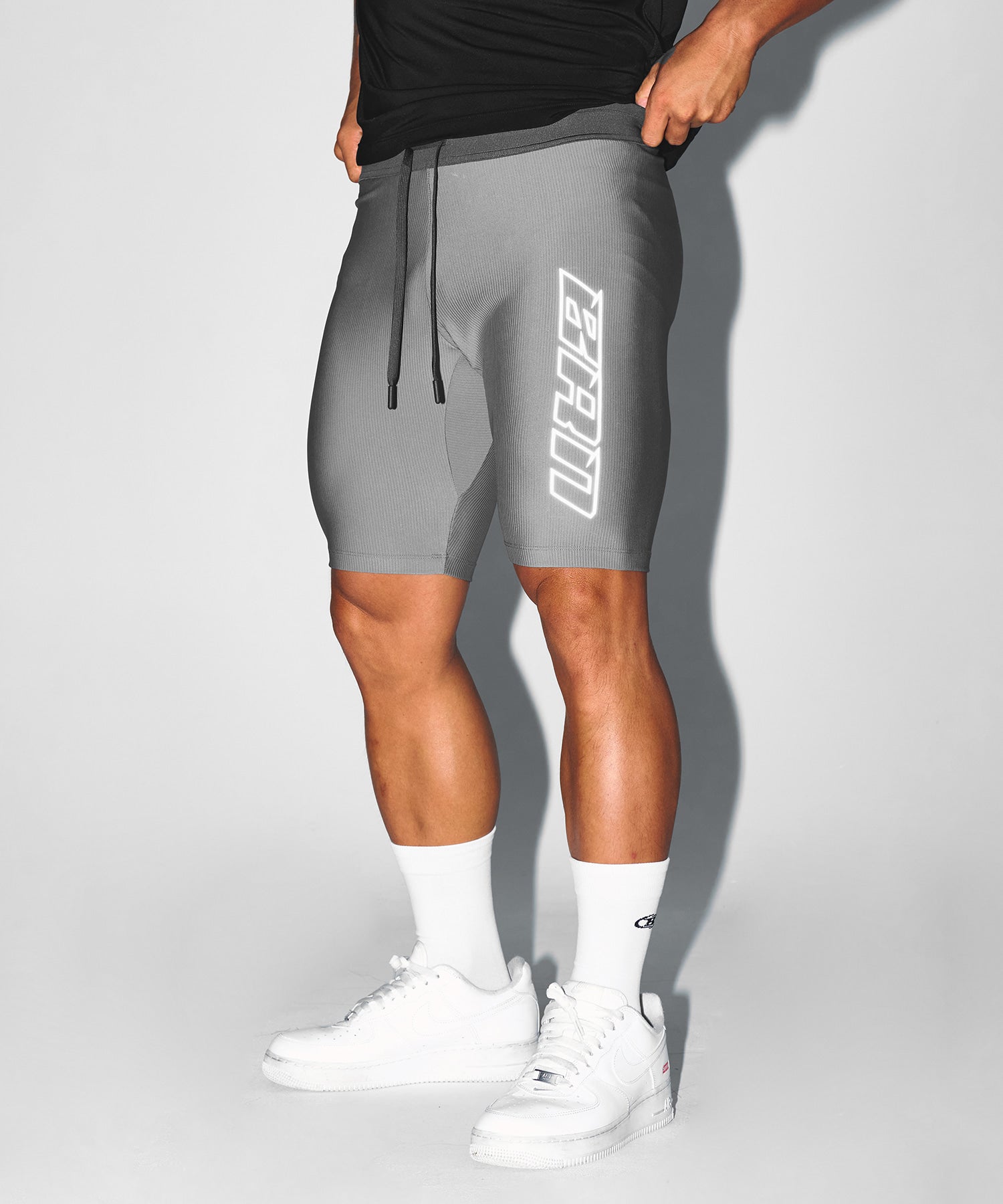 BRN SIDE LOGO SHORT LEGGINGS [CHARCOAL] Main image