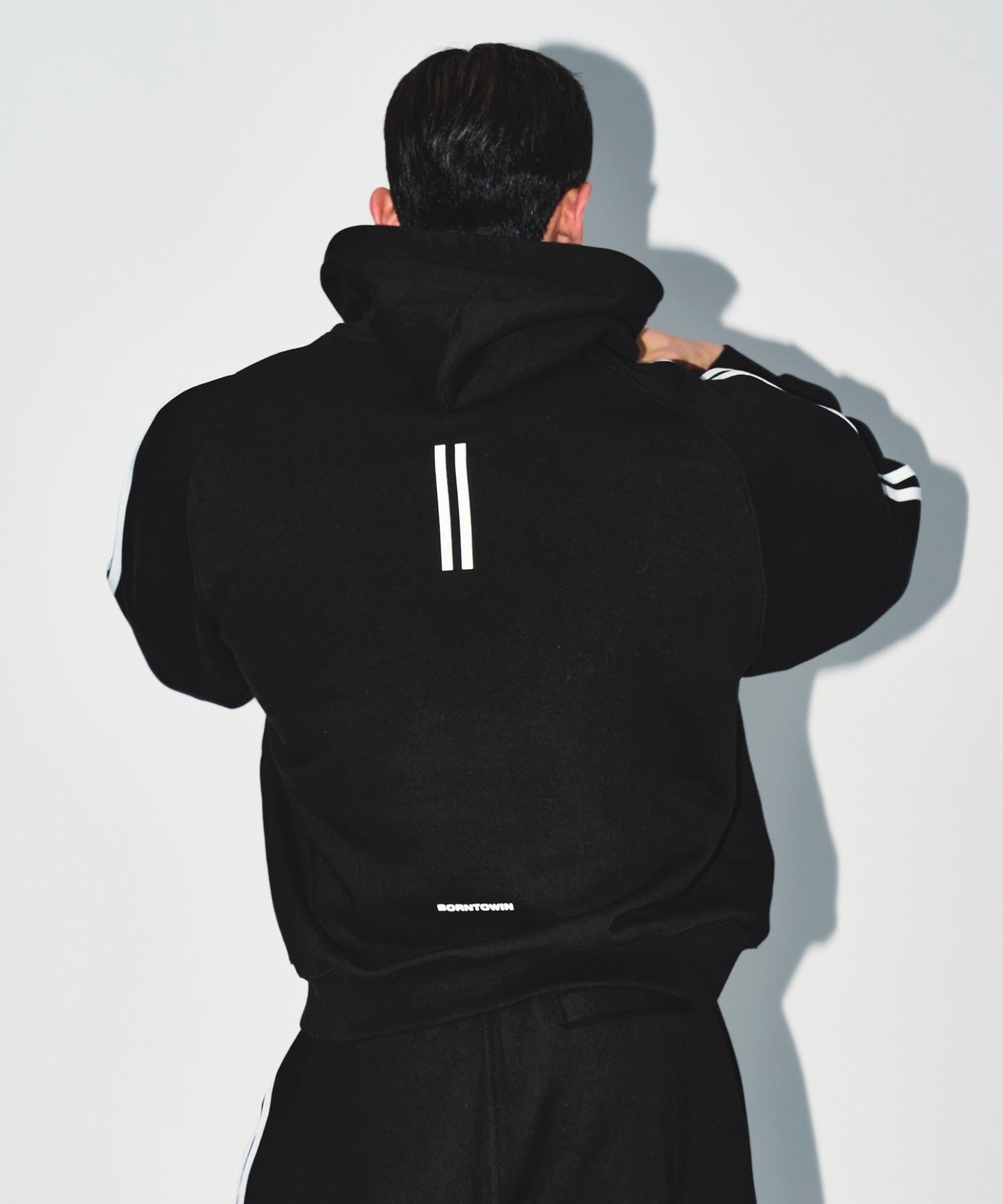 STROKE B TRACK LINE HOODIE [BLACK]