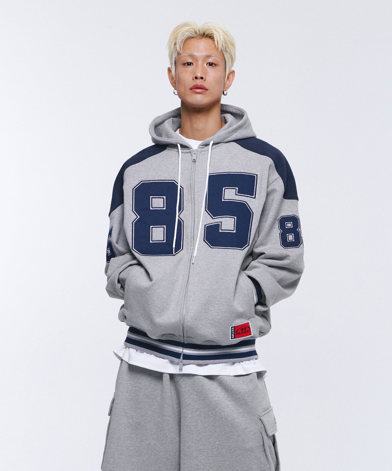 85 APPLIQUE RUGBY HOODIE ZIP-UP [GREY]