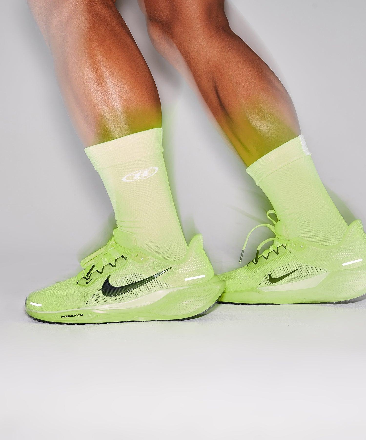 BRN RUNNING COMPRESSION SOCKS [NEON] Main image
