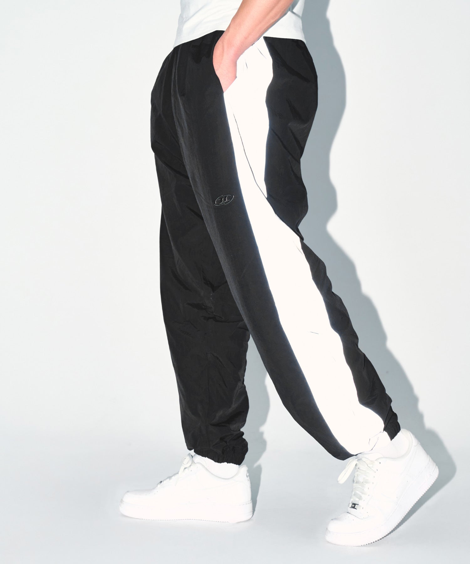 CHROME NYLON BLOCK PANTS [BLACK]