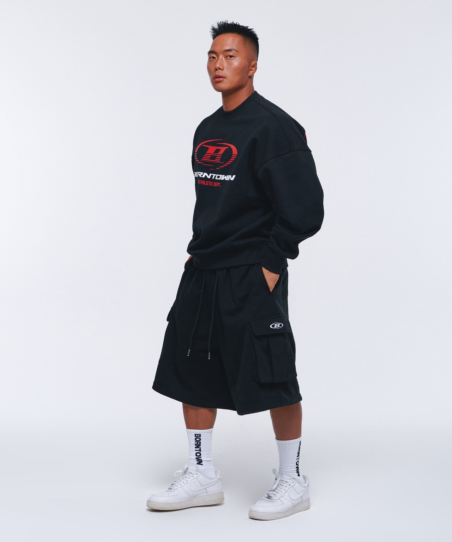 B SYMBOL RED LINE SWEATSHIRTS [BLACK]