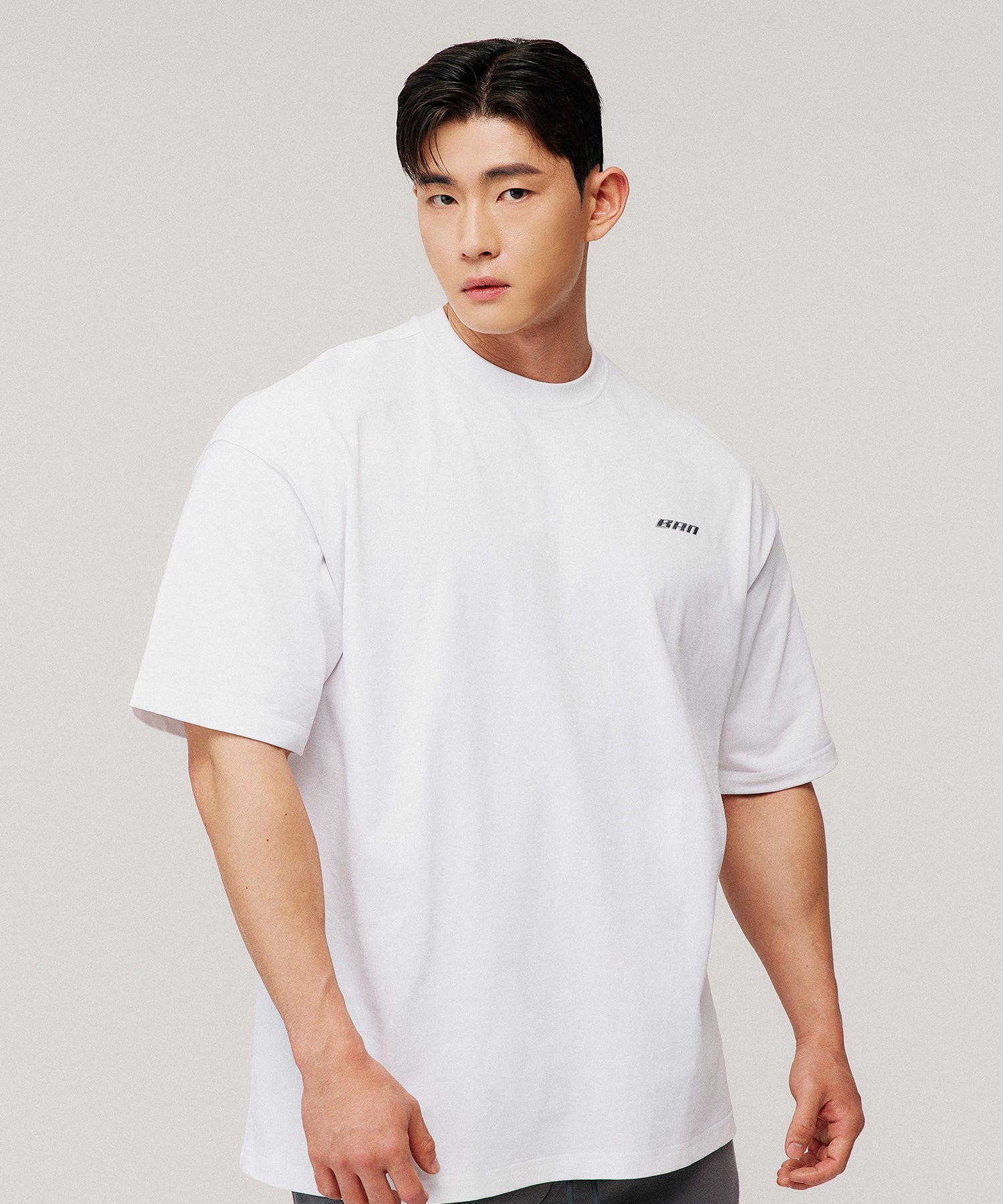 SILVER BRN SEMI OVER FIT T-SHIRTS [WHITE]