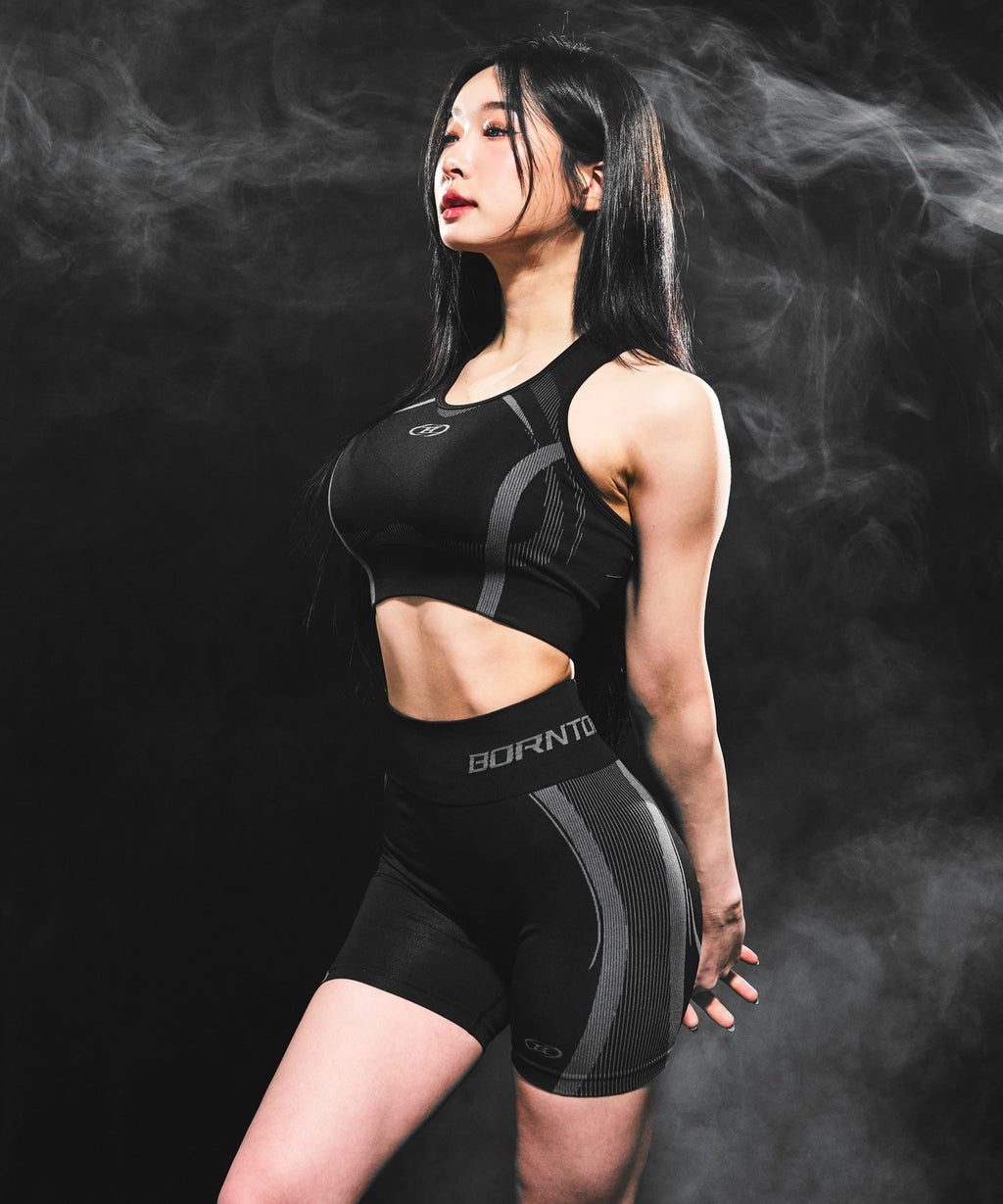 W SYMBOL B ECLIPSE SEAMLESS 3.5 BIKER SHORTS [BLACK]