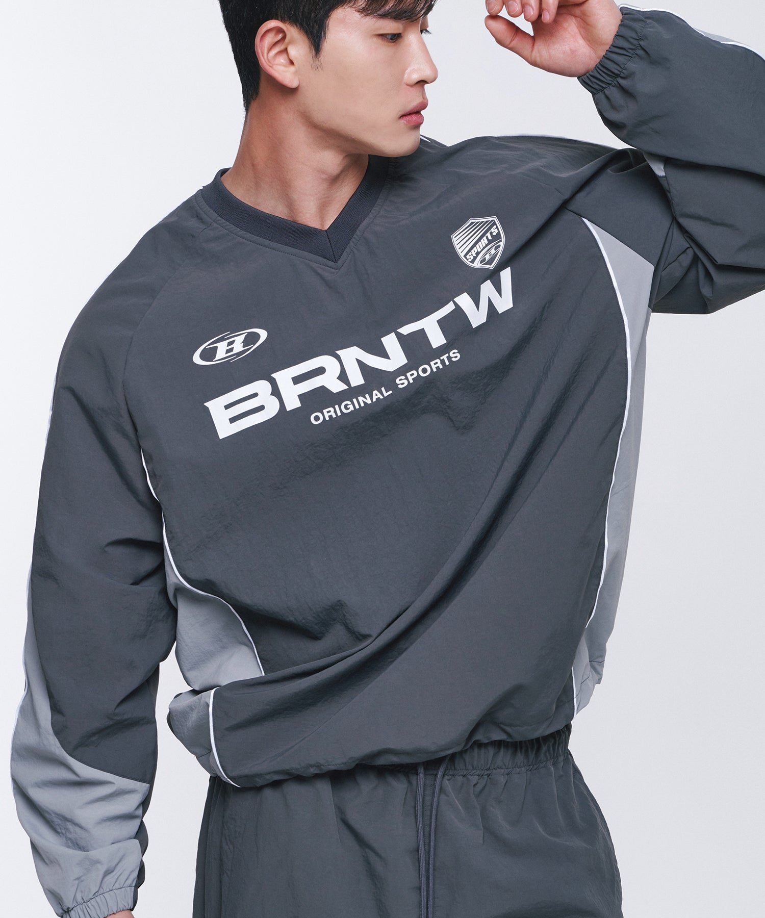 BRNTW VENTILATION NYLON TOP [CHARCOAL] Secondary image