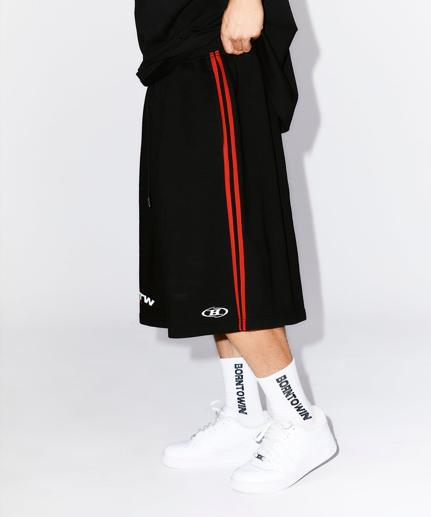 MONSTERZYM BERMUDA PANTS [BLACK]