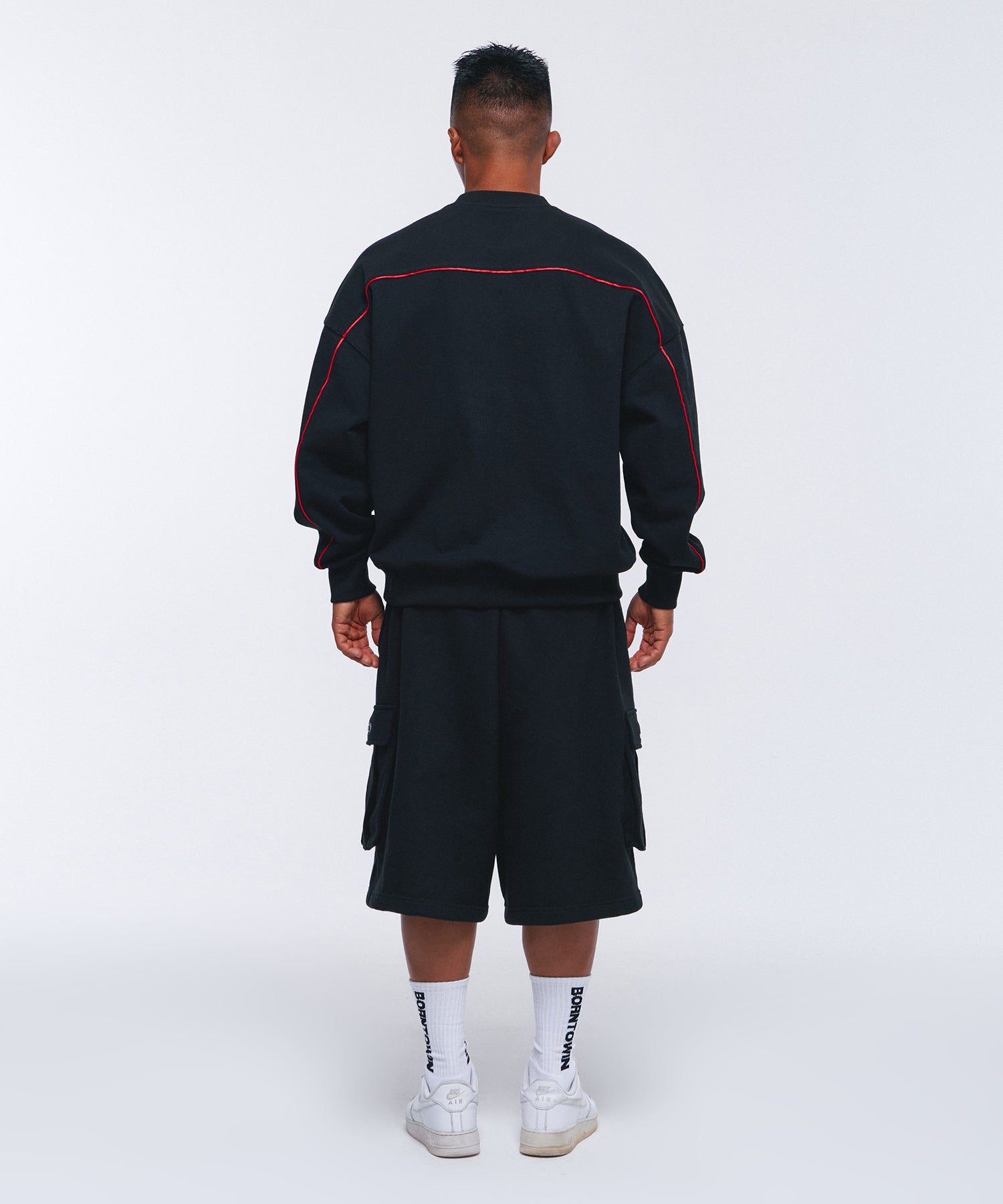 B SYMBOL RED LINE SWEATSHIRTS [BLACK]