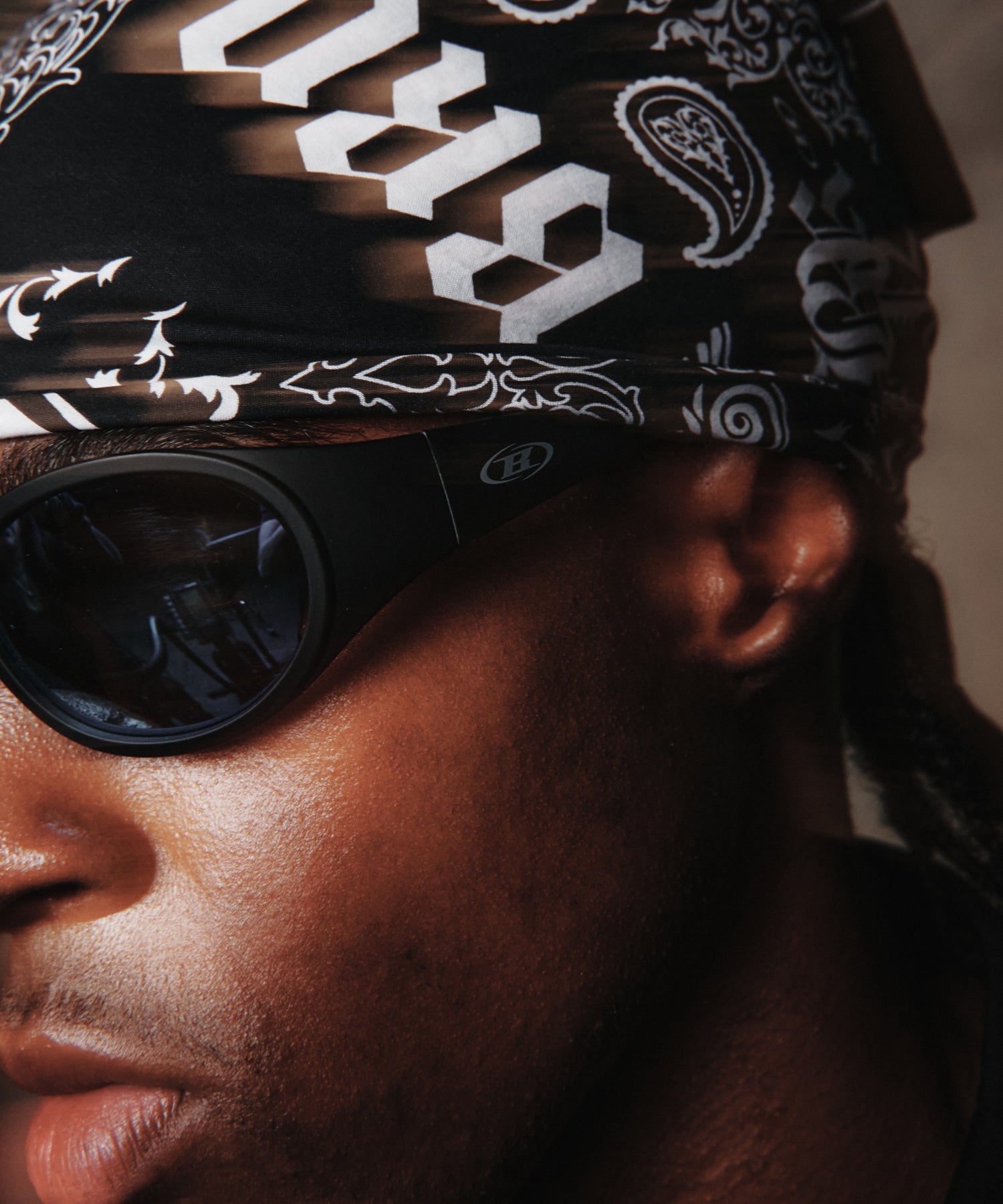 BORNTOWIN X ALBA OPTICS ANVMA’99 [BLACK]