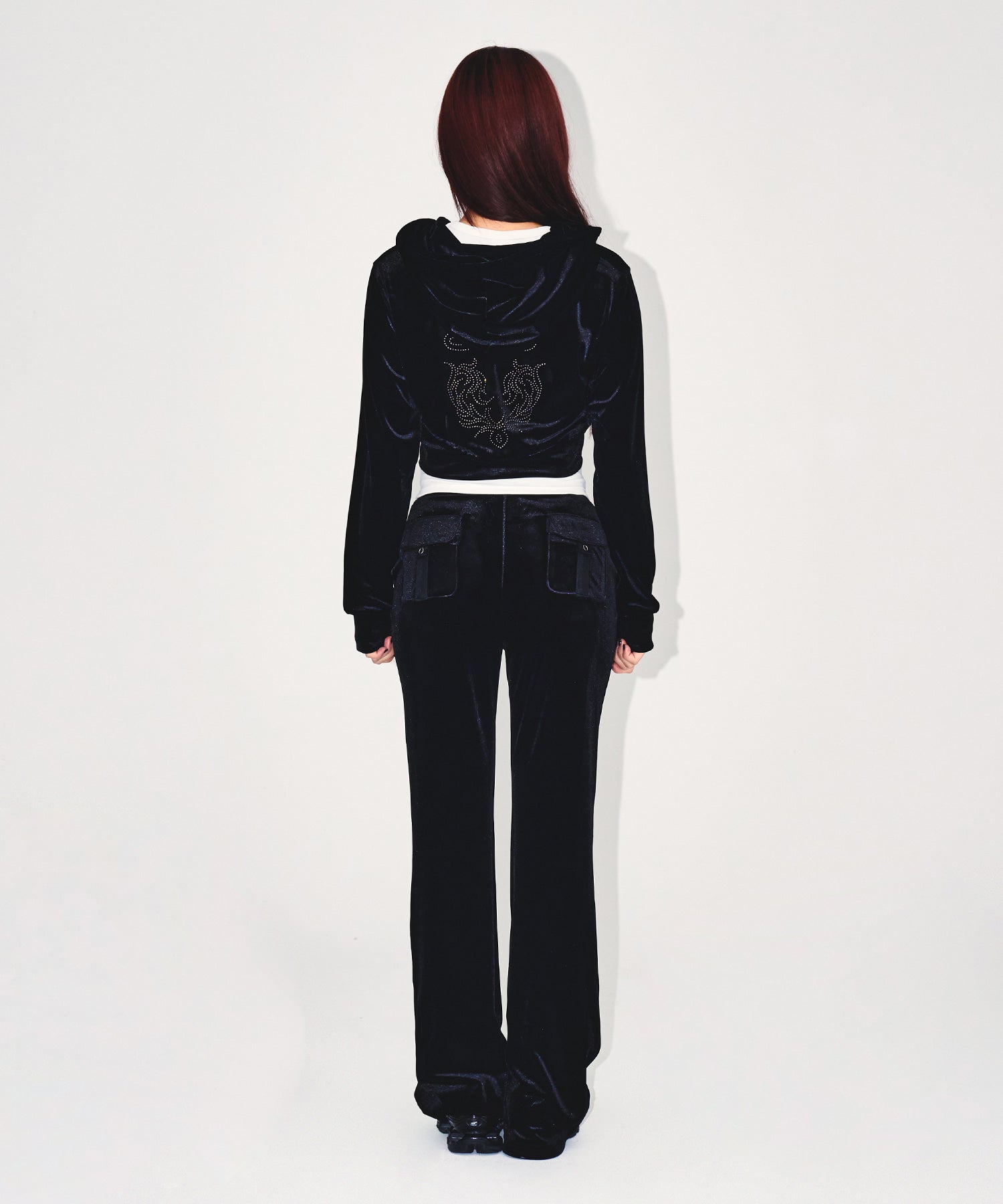 W DOUBLE B VELVET CROP HOODIE ZIP-UP [BLACK]