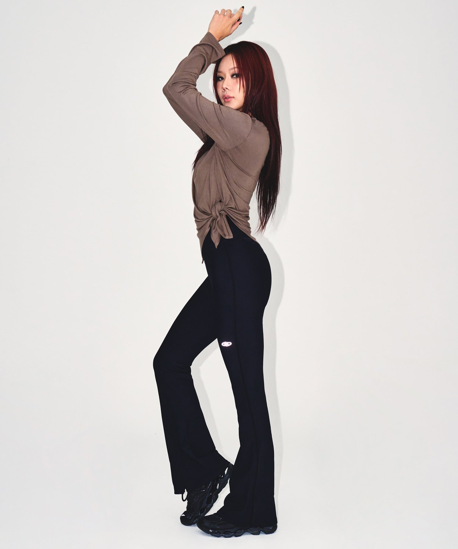 W MODAL TIE LONG SLEEVE [BROWN] Secondary image