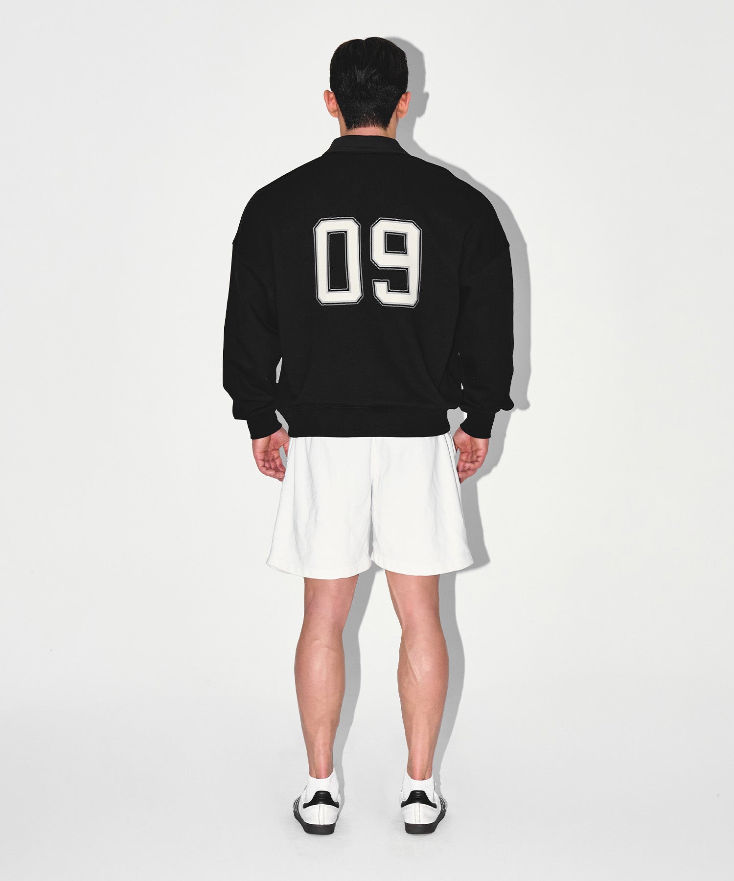 BRN ARCH HALF ZIP UP SWEATSHIRTS [BLACK]