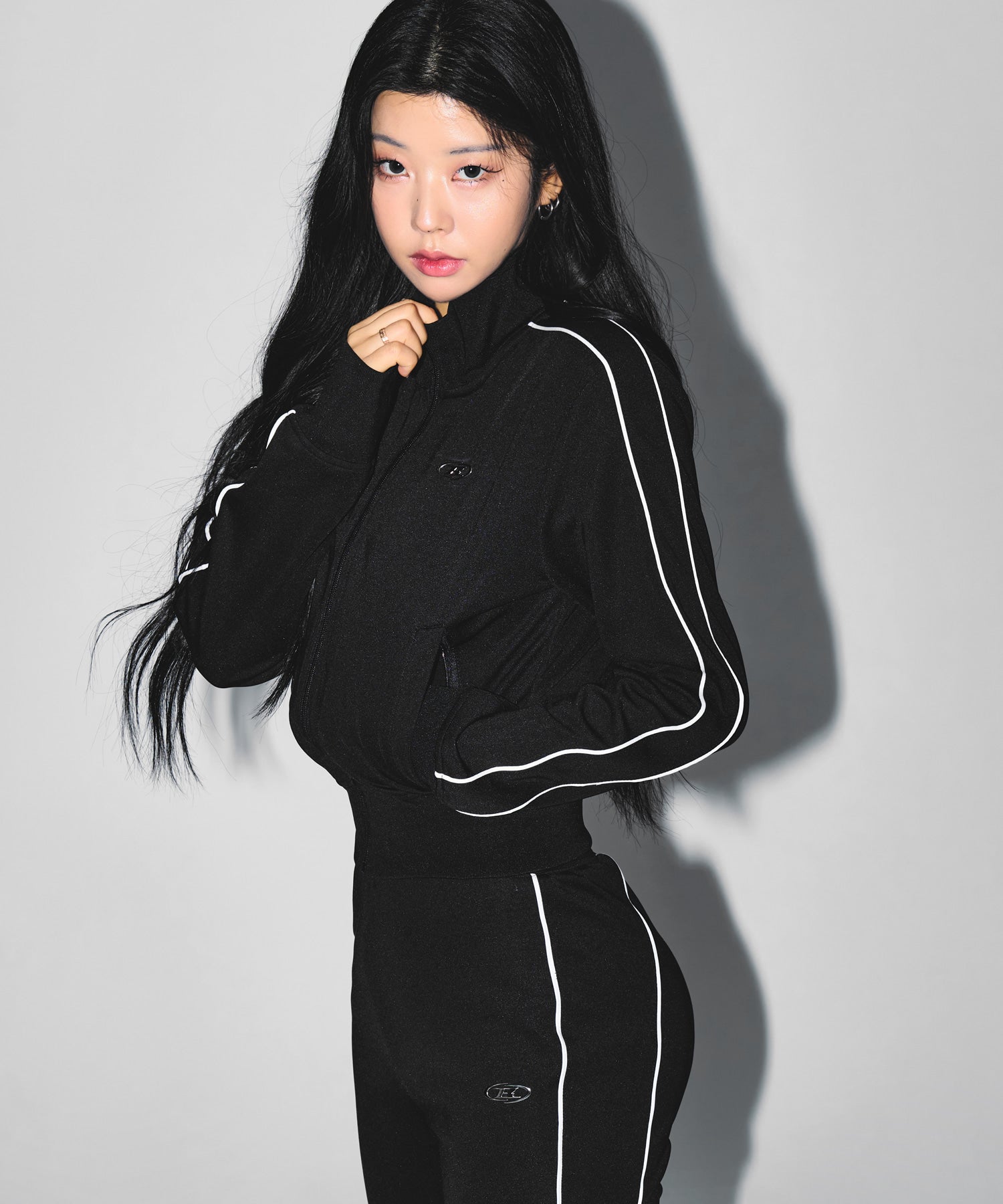 W PIPING LINE ZIP UP JACKET [BLACK] Main image