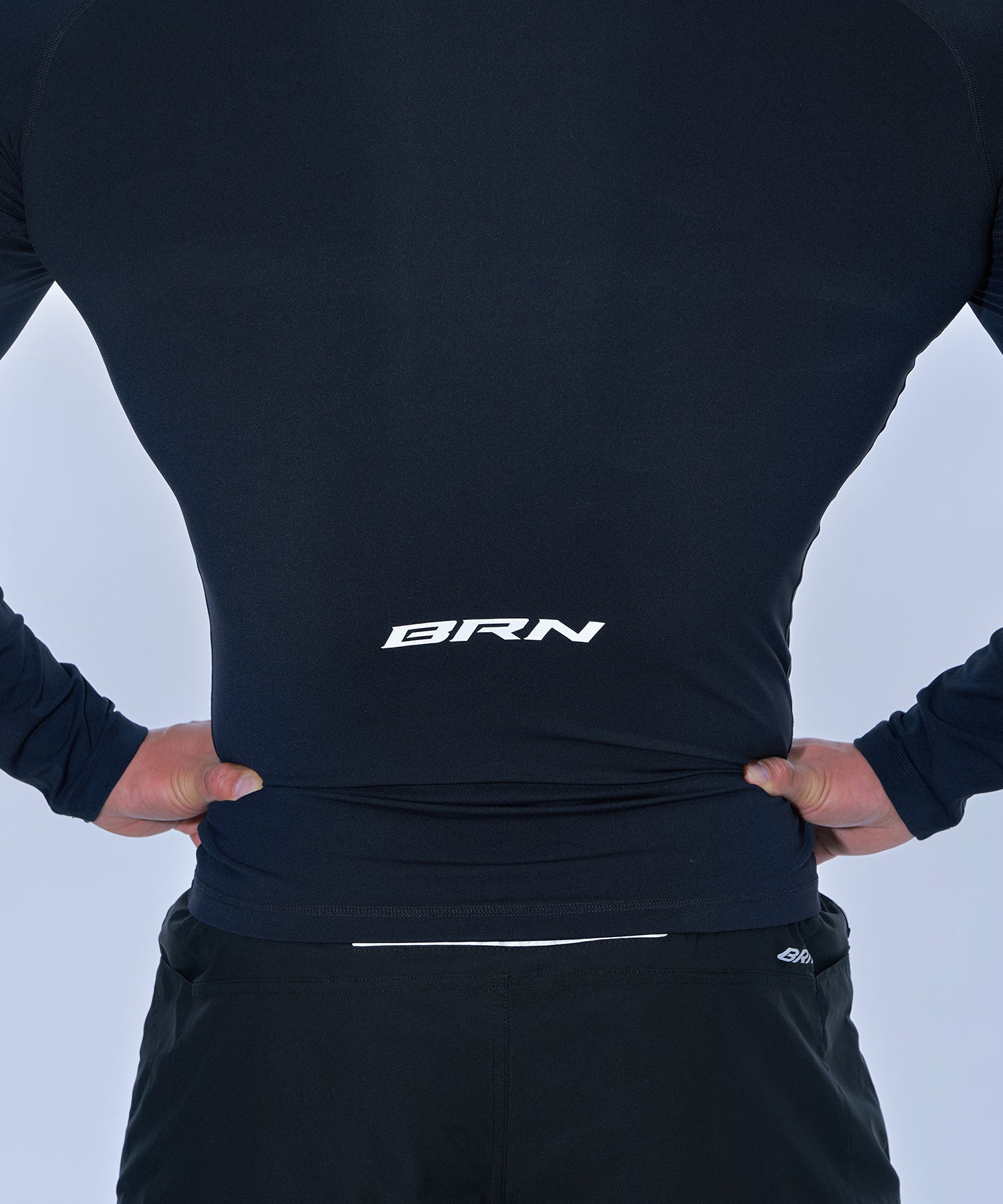 SYMBOL B MUSCLE FIT HALF ZIP-UP LONGSLEEVE