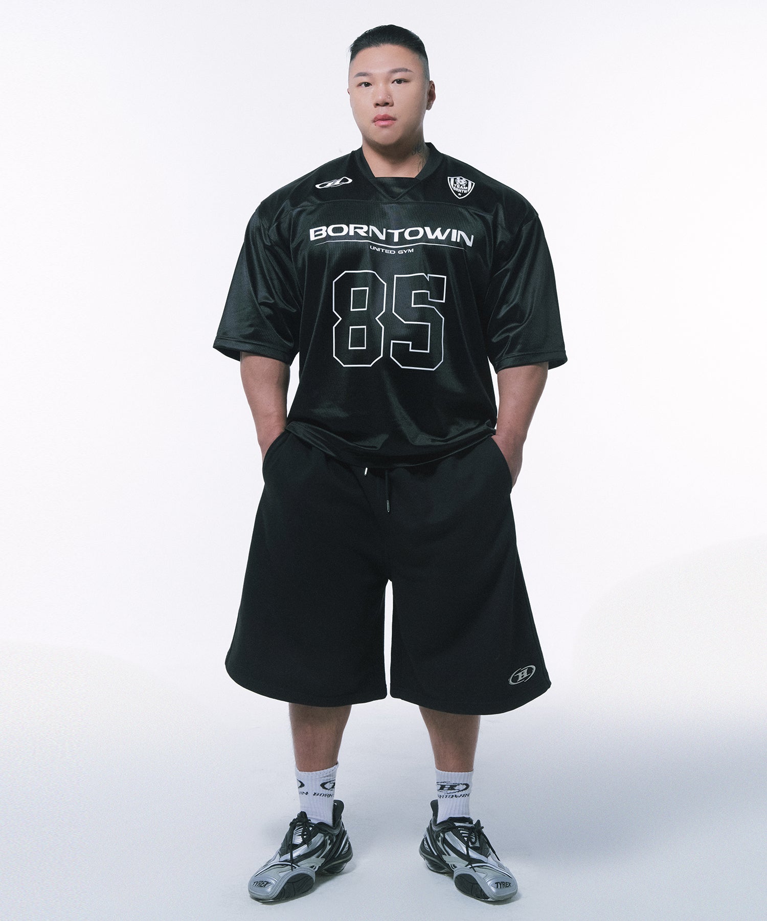 CHROME B LOGO HALF PANTS LONG VER [BLACK]