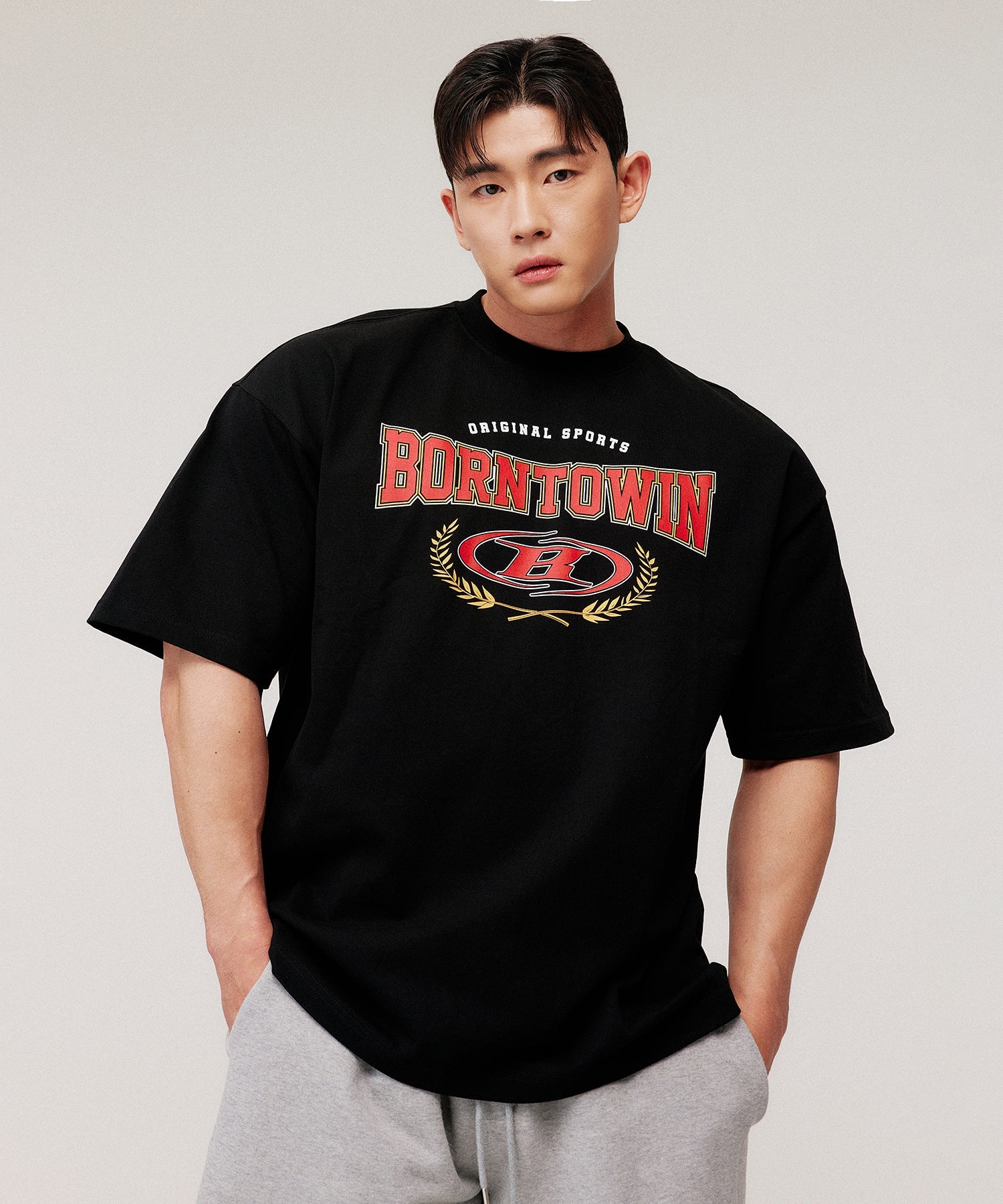 SYMBOL B VICTORY SEMI OVER FIT T-SHIRTS [BLACK] Main image