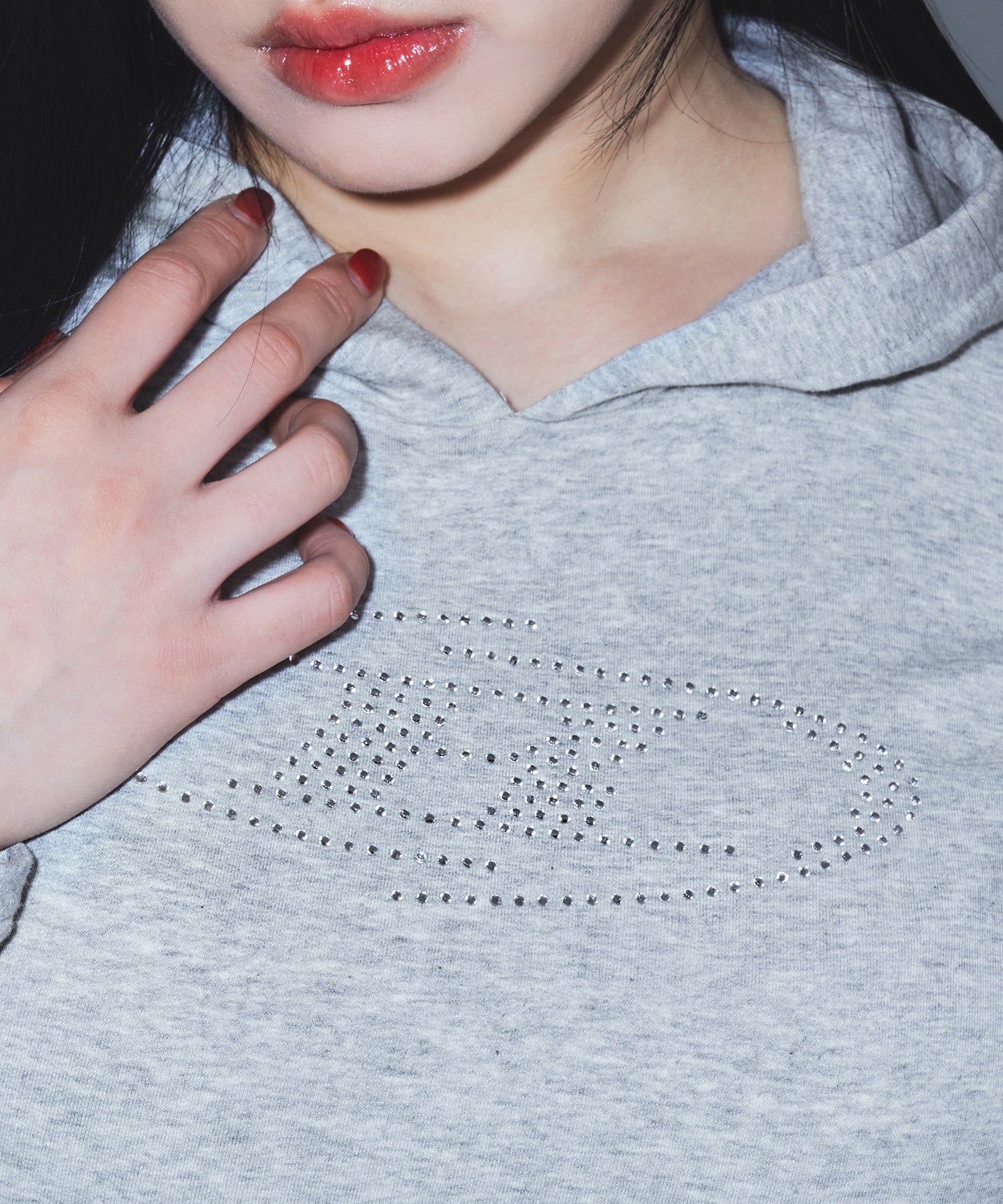 SPARKLING B SLIM FIT HOODIE