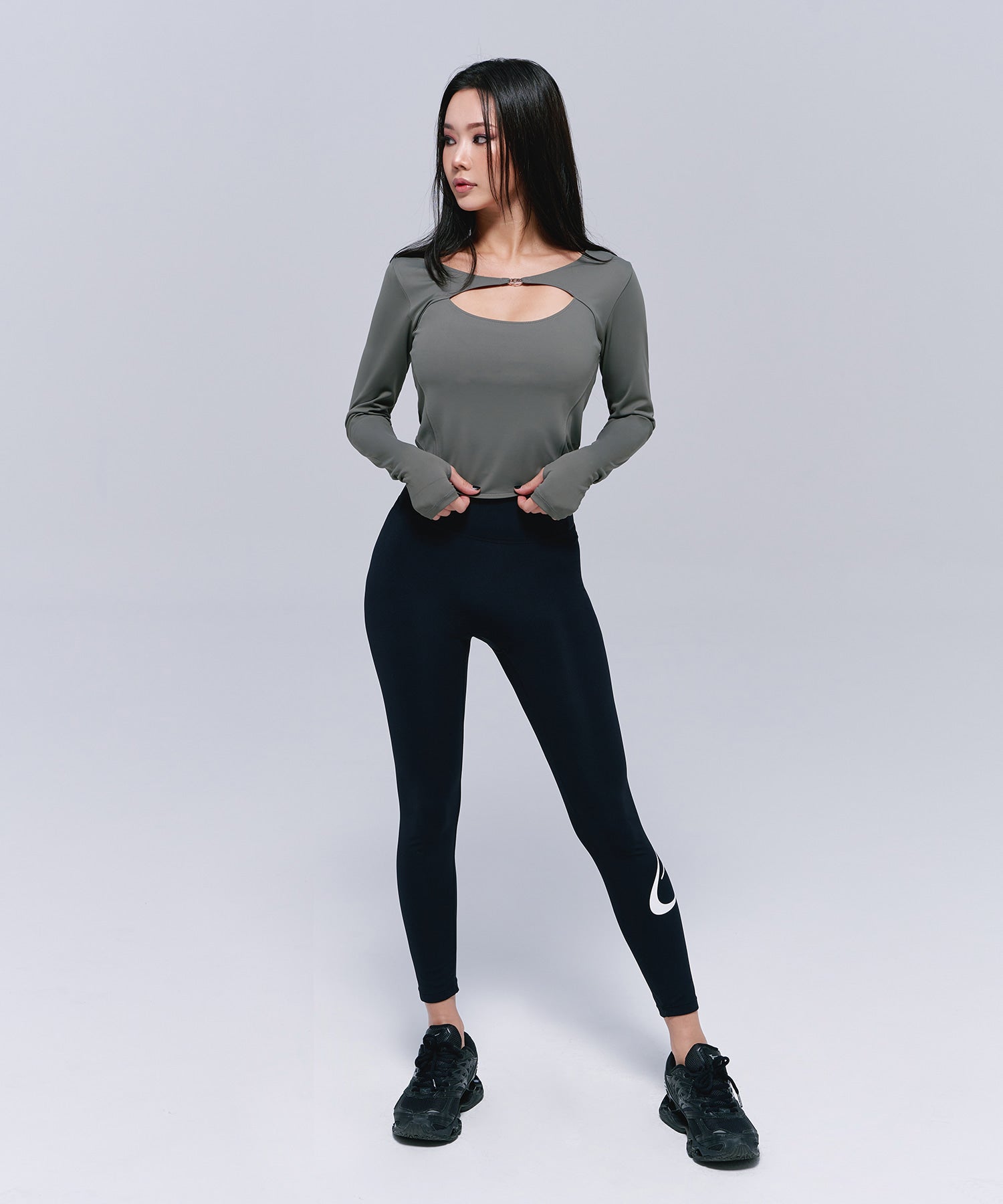 B-BUCKLE CUTOUT LONG SLEEVE [KHAKI] Secondary image