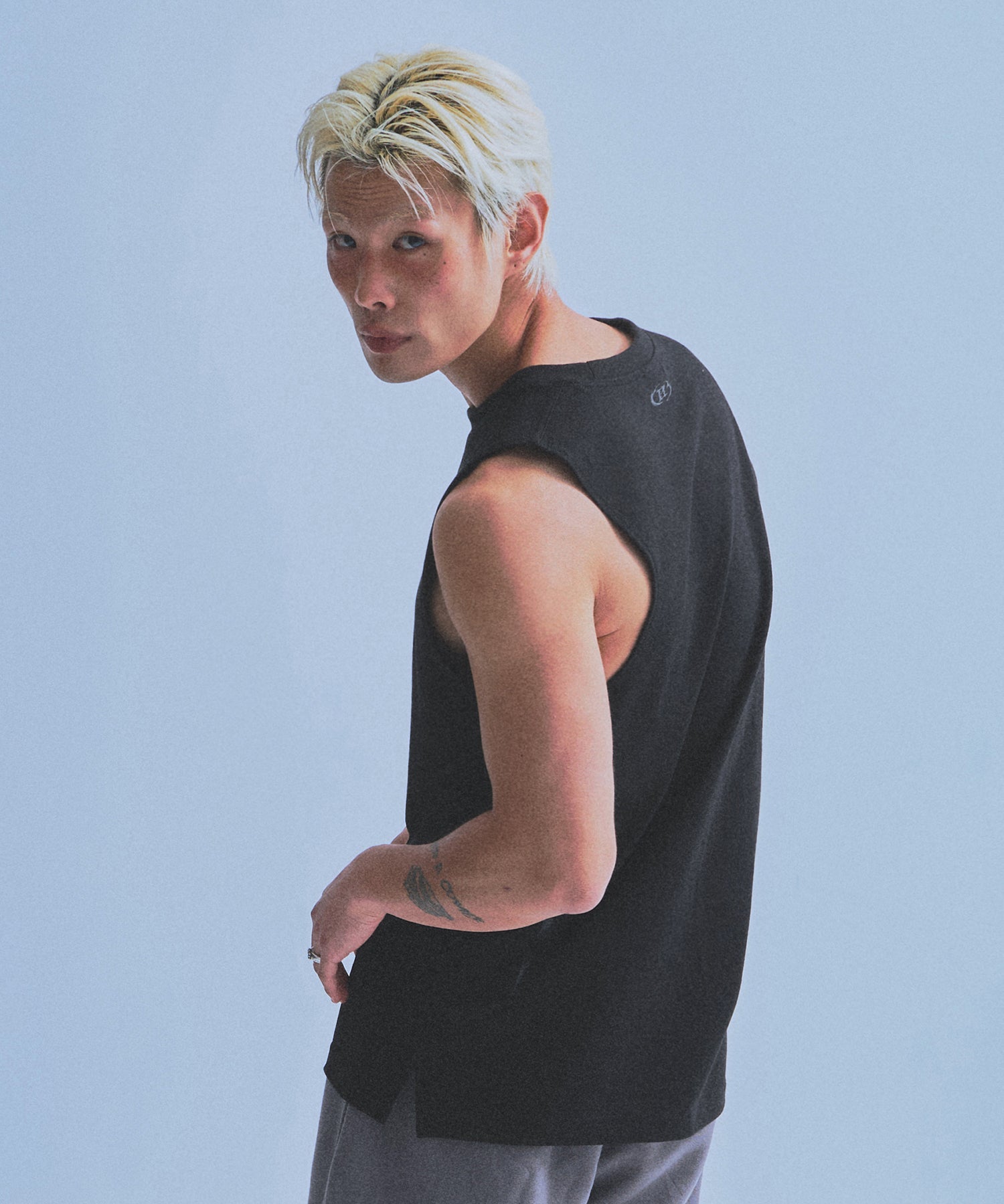 SILVER BRN MUSCLE FIT T-SHIRTS [BLACK]