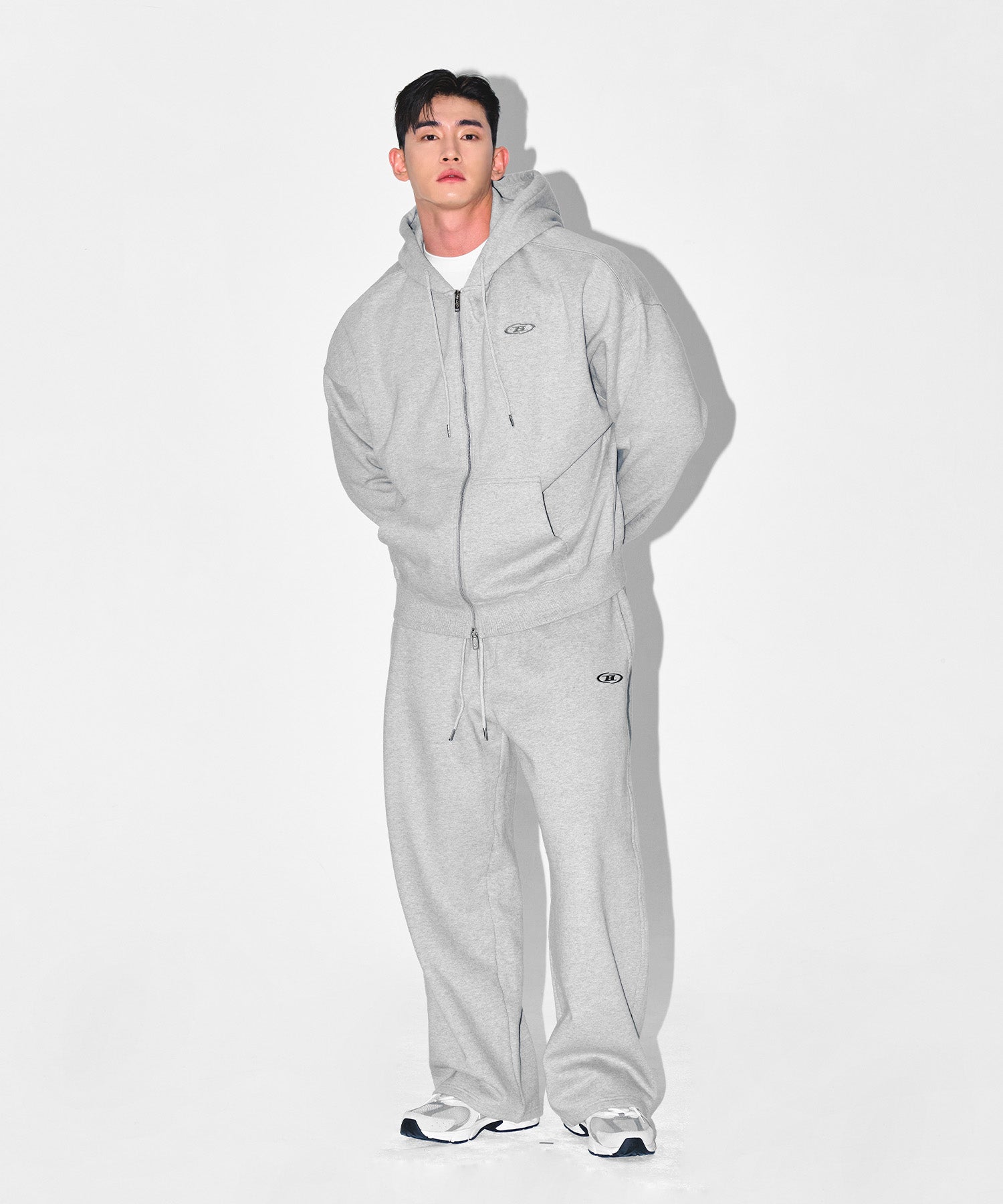 CHROME B FLEECE SEMI WIDE PANTS [MELANGE GREY]