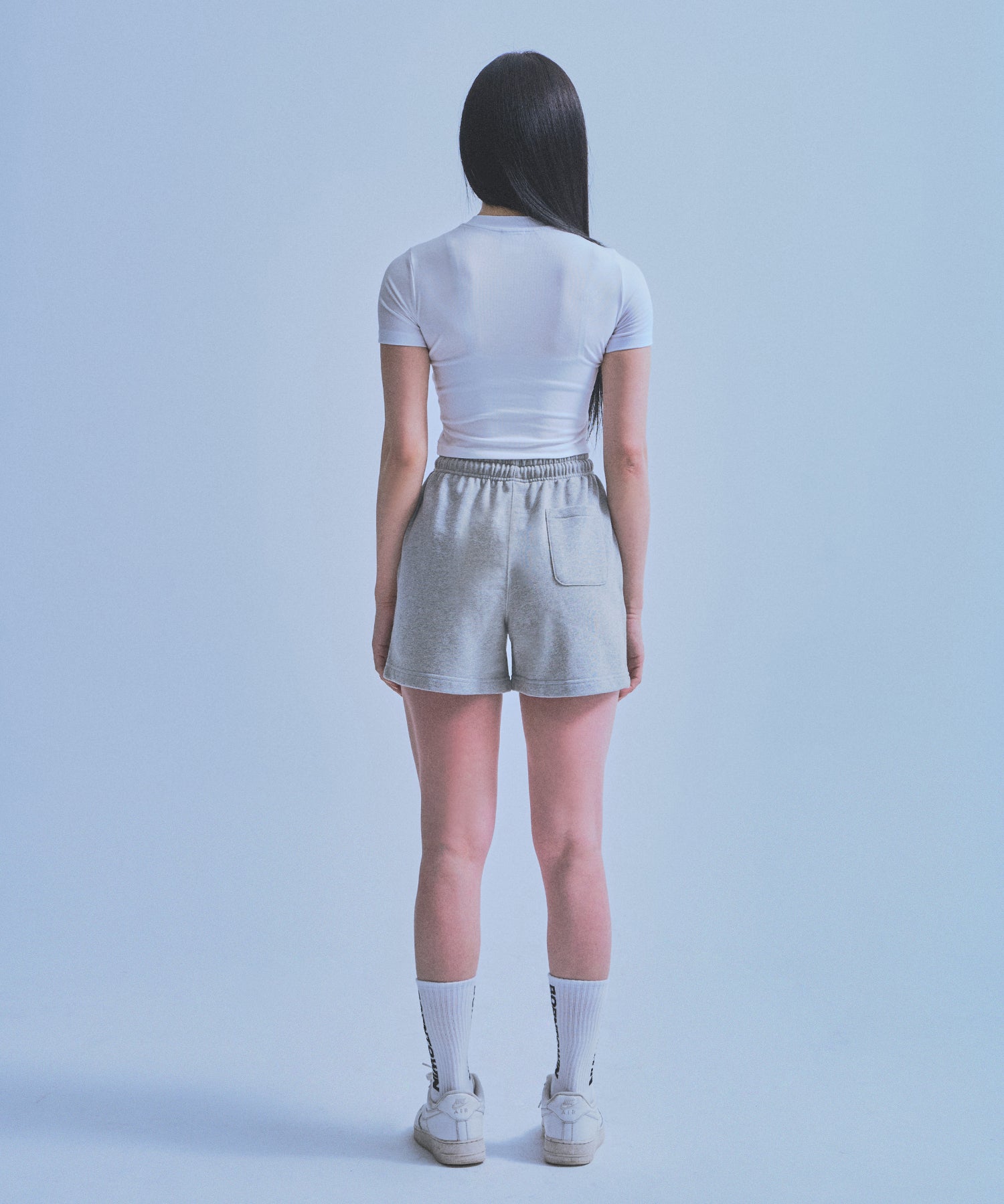 W CAMO B LOGO SEMI CROP T-SHIRTS [WHITE] Secondary image