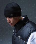 B PENDANT BEANIE