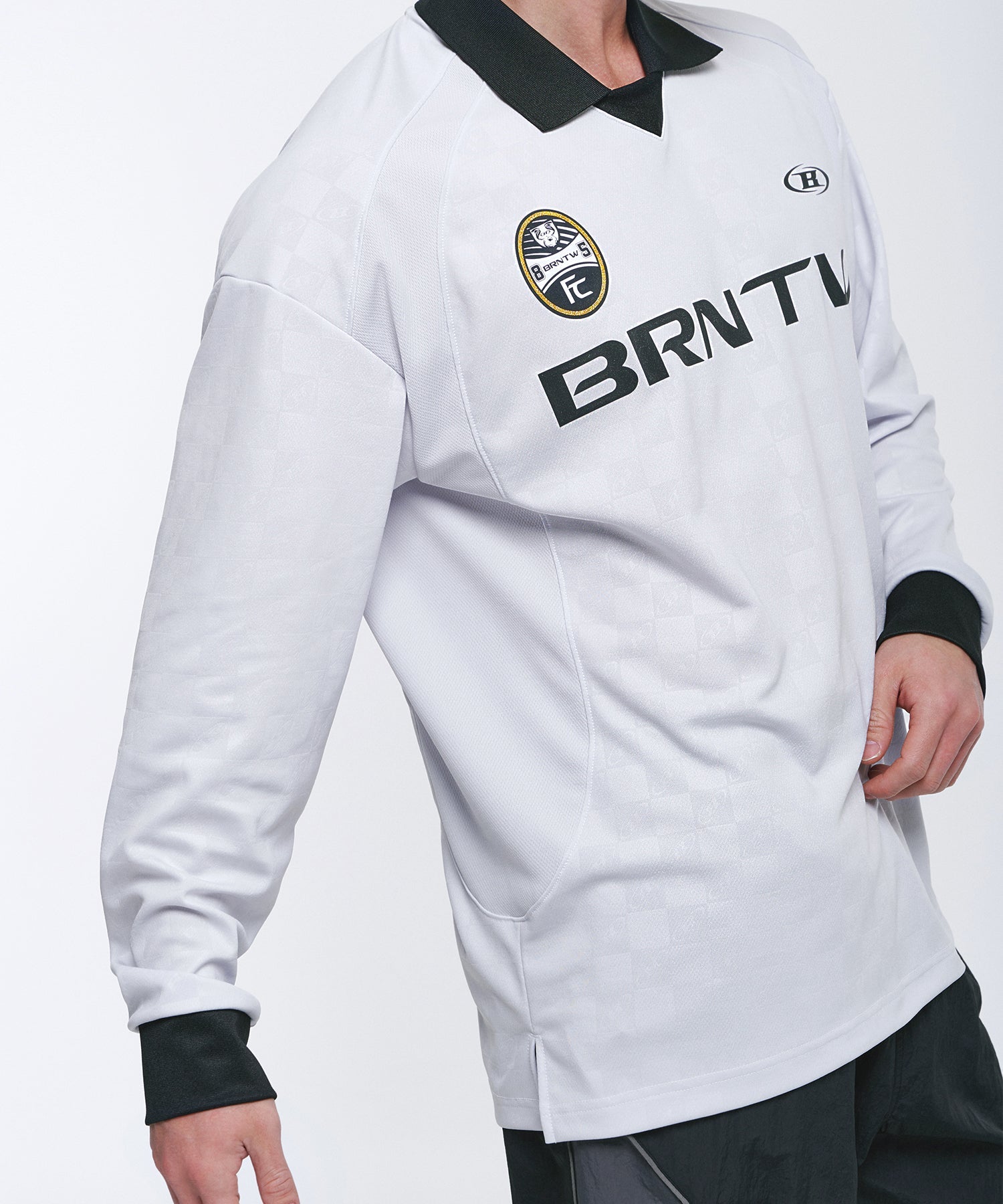 MONOGRAM SOCCER JERSEY [SILVER] Secondary image