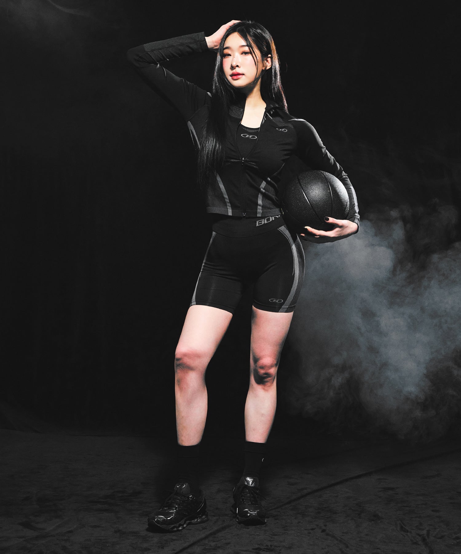 Eclipse Seamless Zip-Up Jacket [Black] Main image