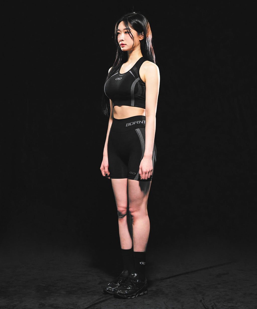 W SYMBOL B ECLIPSE SEAMLESS BRA TOP [BLACK]