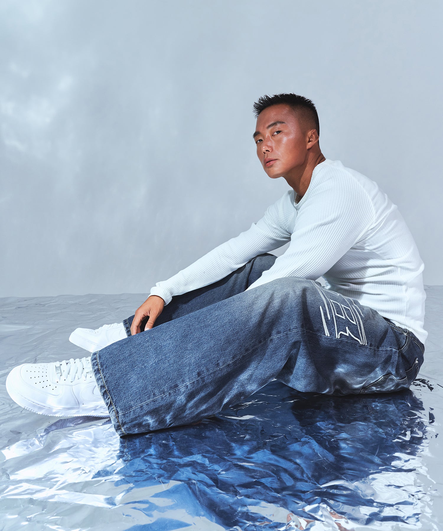 STROKE B WASHED WIDE DENIM PANTS Main image