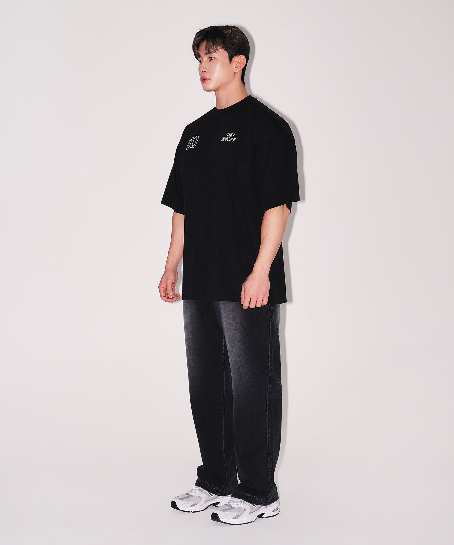 BRN NUMBER TECH EXTRA FIT T-SHIRTS [BLACK]