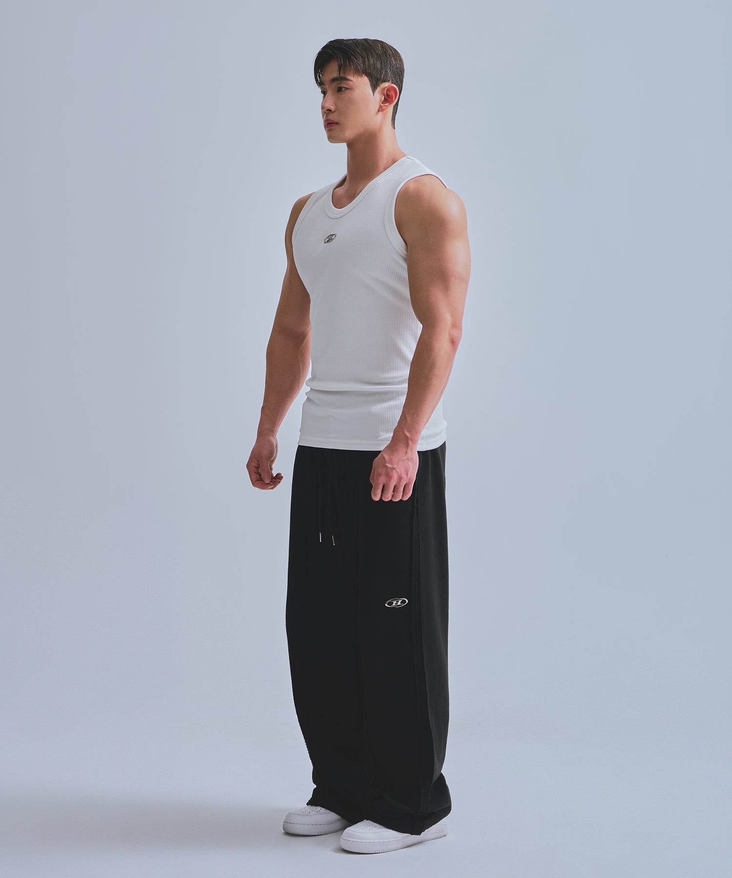 B-SYMBOL LOGO SLEEVELESS_NON MESH VER [IVORY]