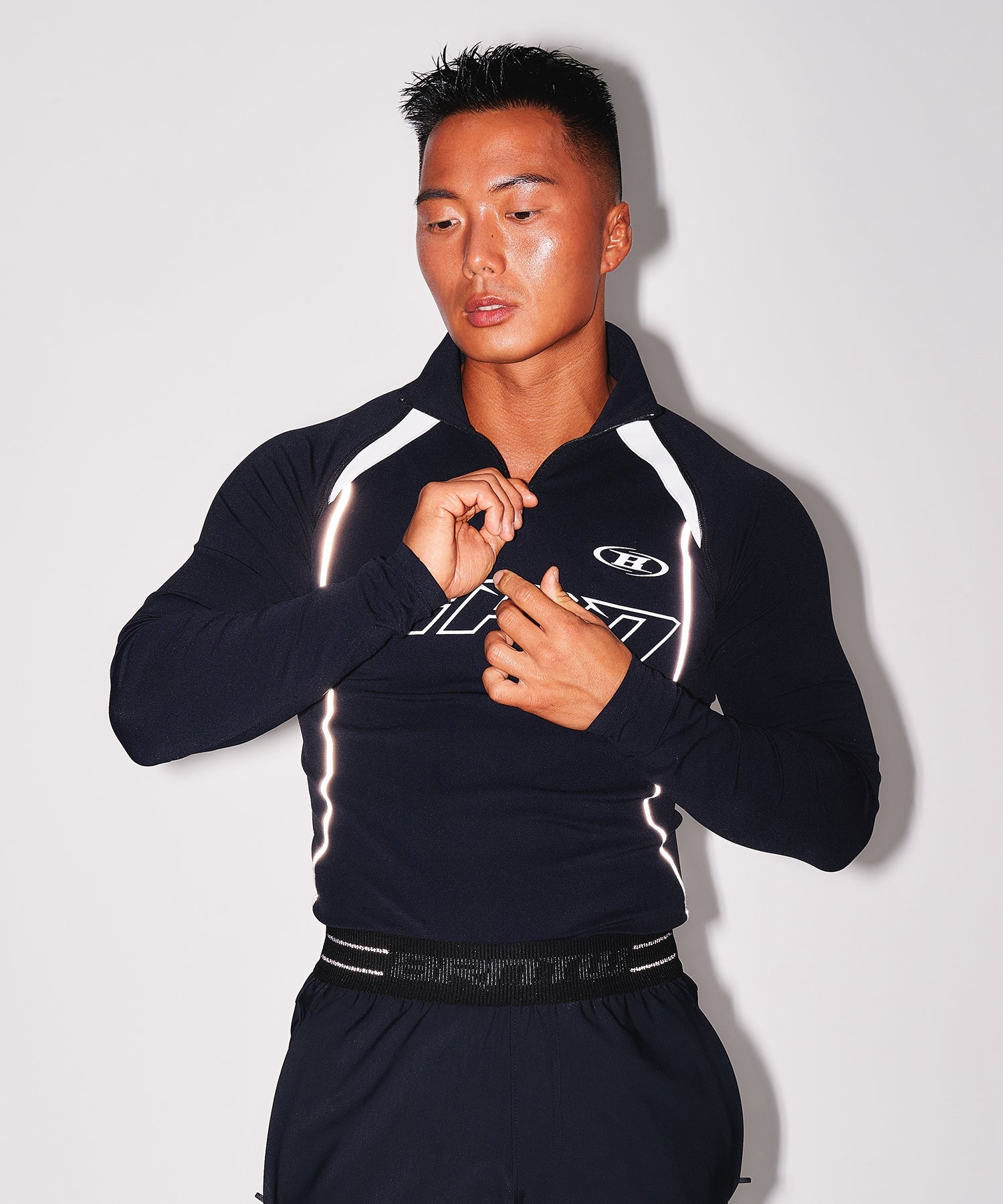 BRN SILVER LINE HALF ZIP UP LONG SLEEVE [BLACK] Secondary image