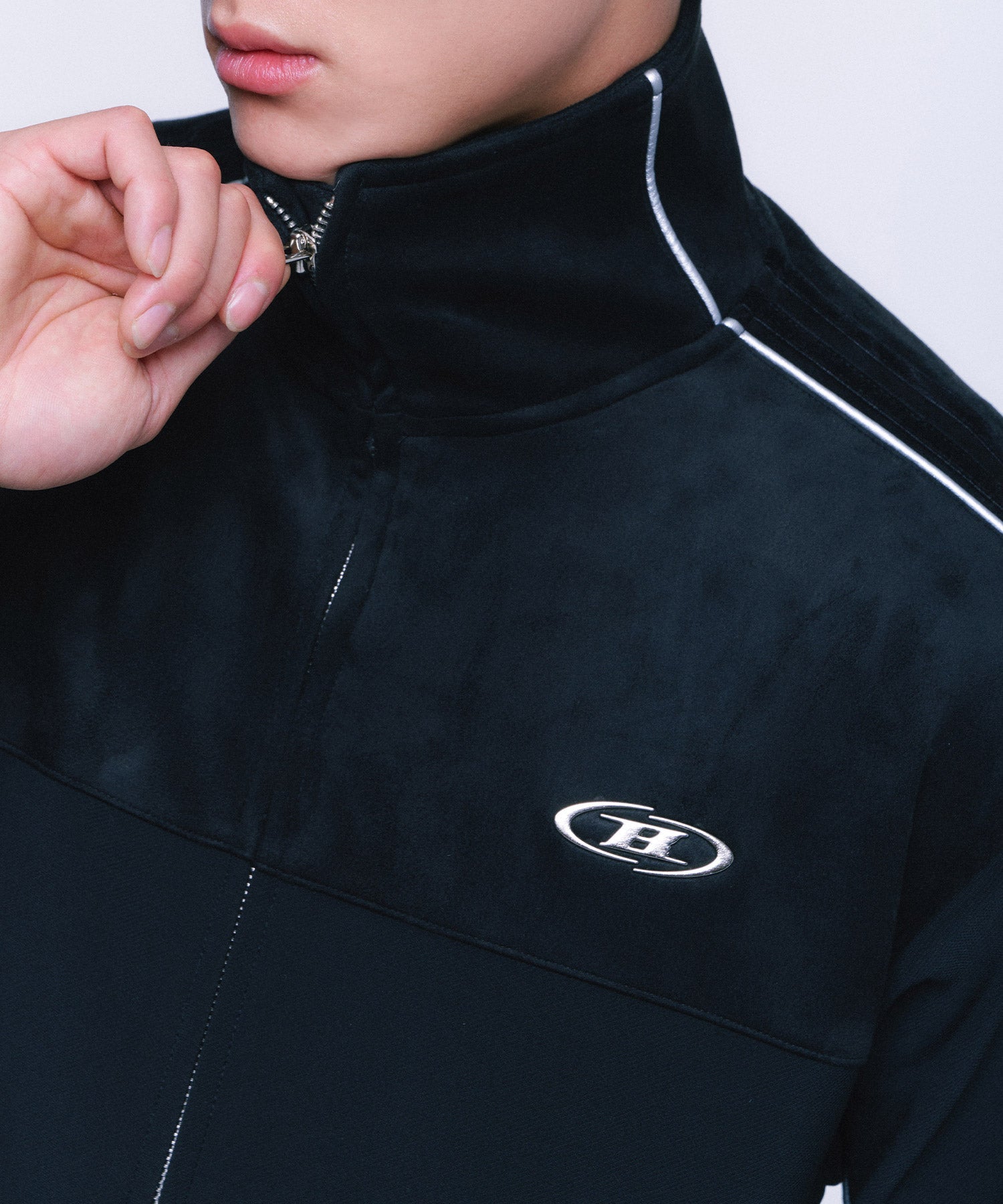 SUEDE SILVER LINE JERSEY JACKET [BLACK] Secondary image