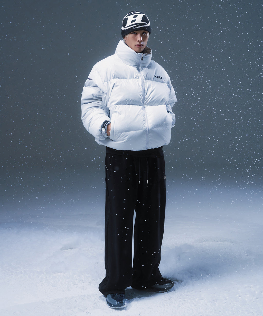 SYMBOL B JACQUARD BEANIE