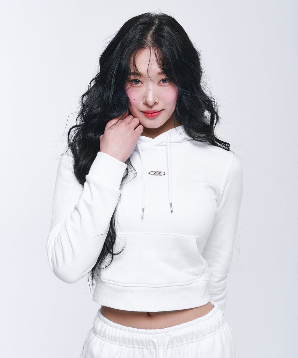 W B PENDANT COTTON CROP HOODIE [WHITE]