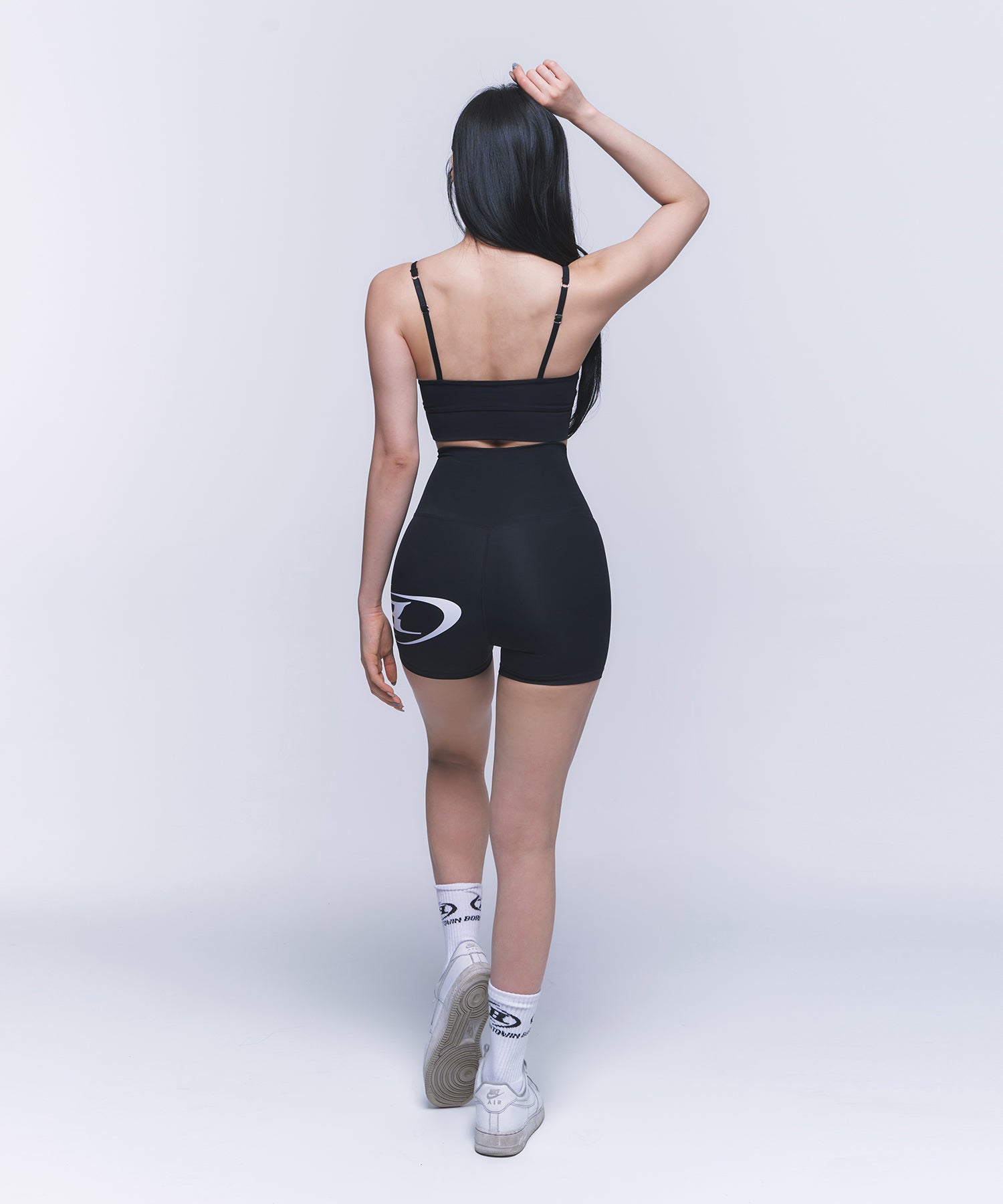 B LOGO 3.5 BIKER SHORTS [BLACK]