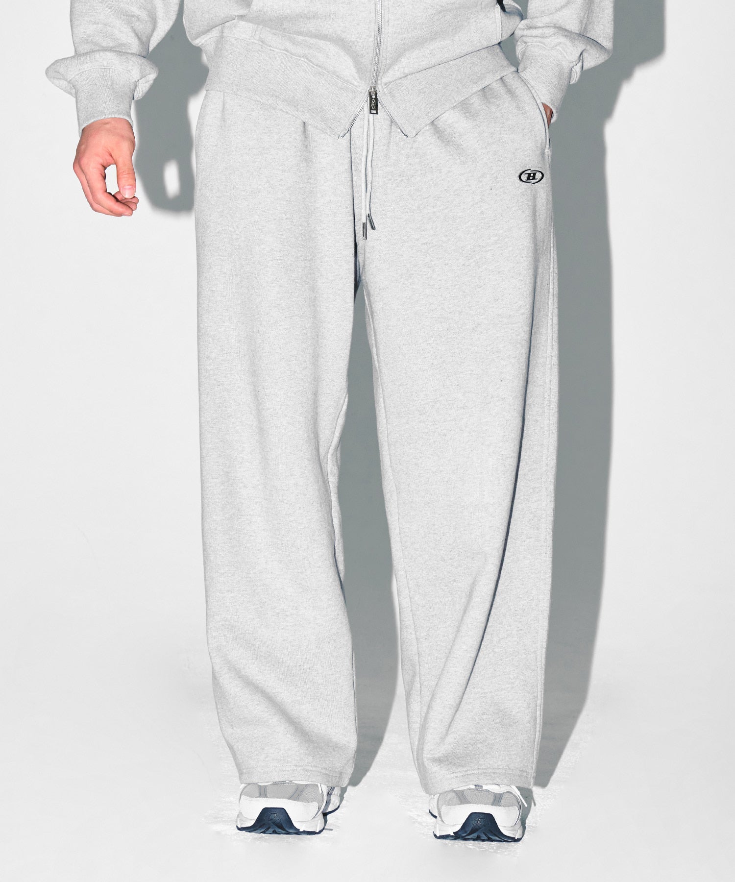CHROME B FLEECE SEMI WIDE PANTS [MELANGE GREY]