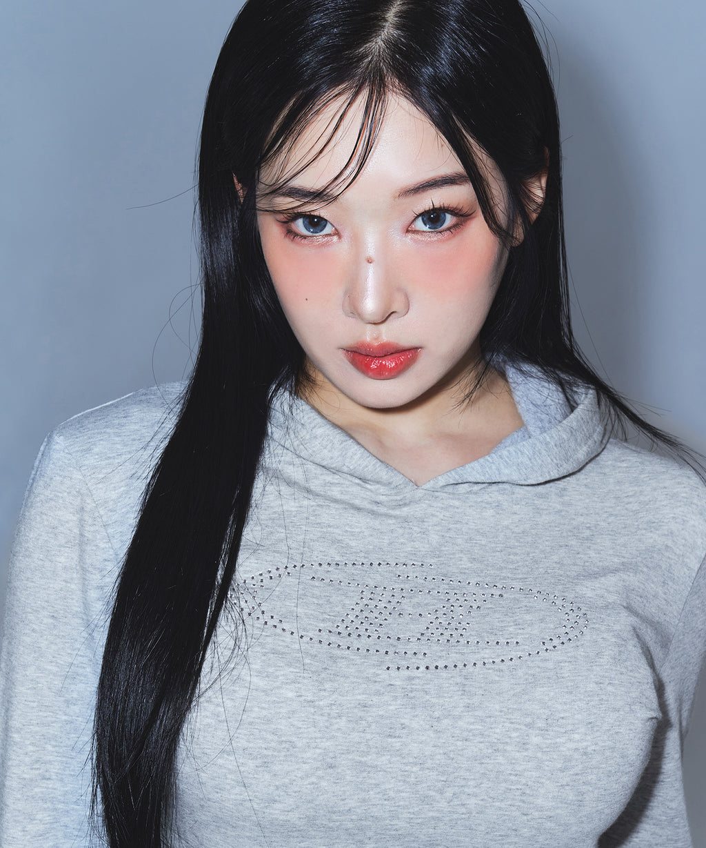 SPARKLING B SLIM FIT HOODIE