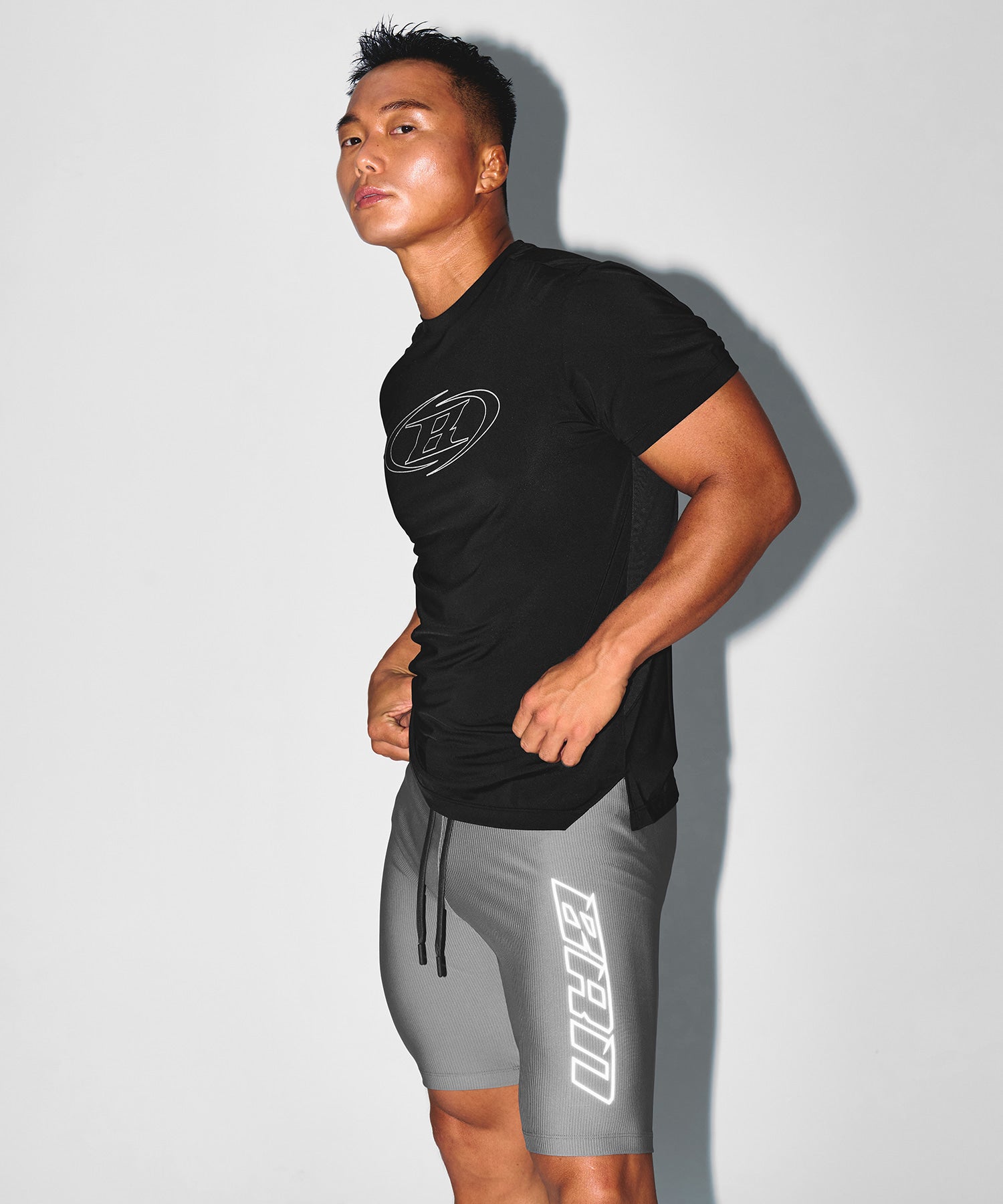 BRN SIDE LOGO SHORT LEGGINGS [CHARCOAL]