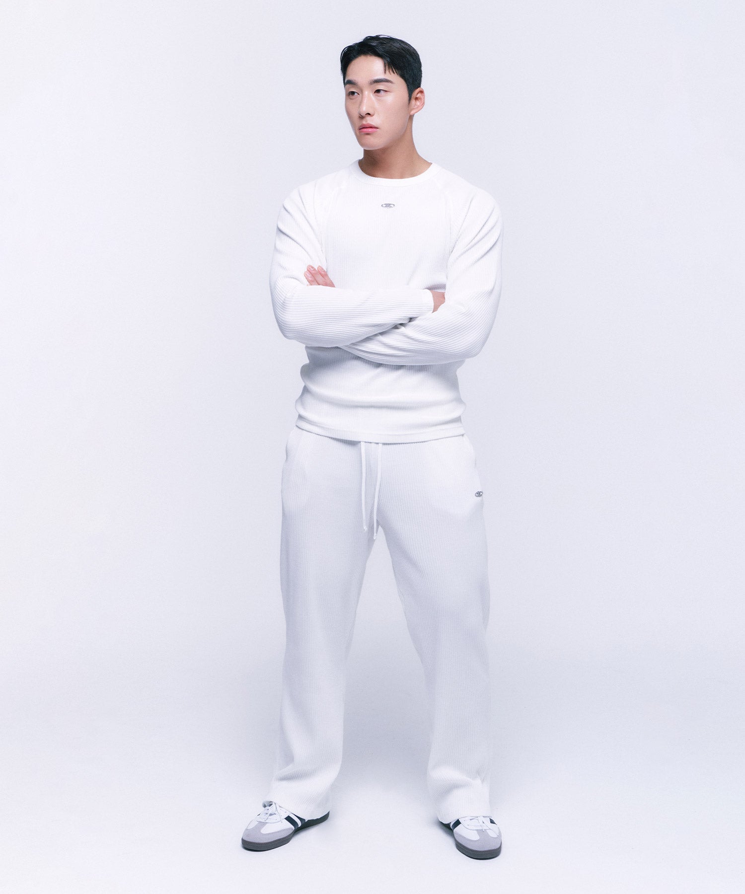 B PENDANT RIBBED SEMI WIDE PANTS [WHITE]