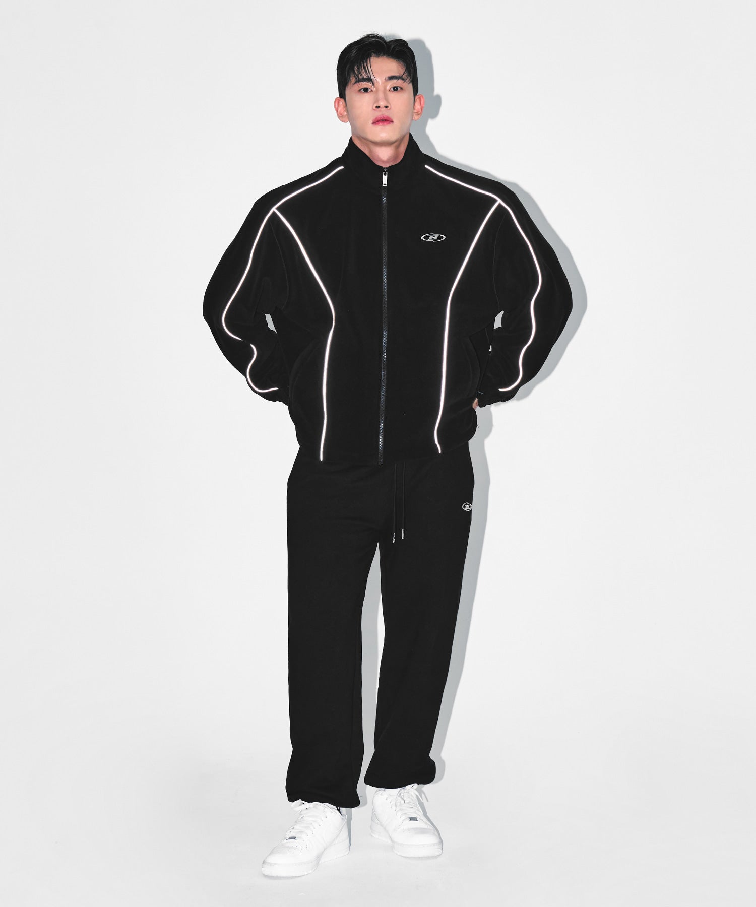 CHROME B JOGGER PANTS [BLACK]