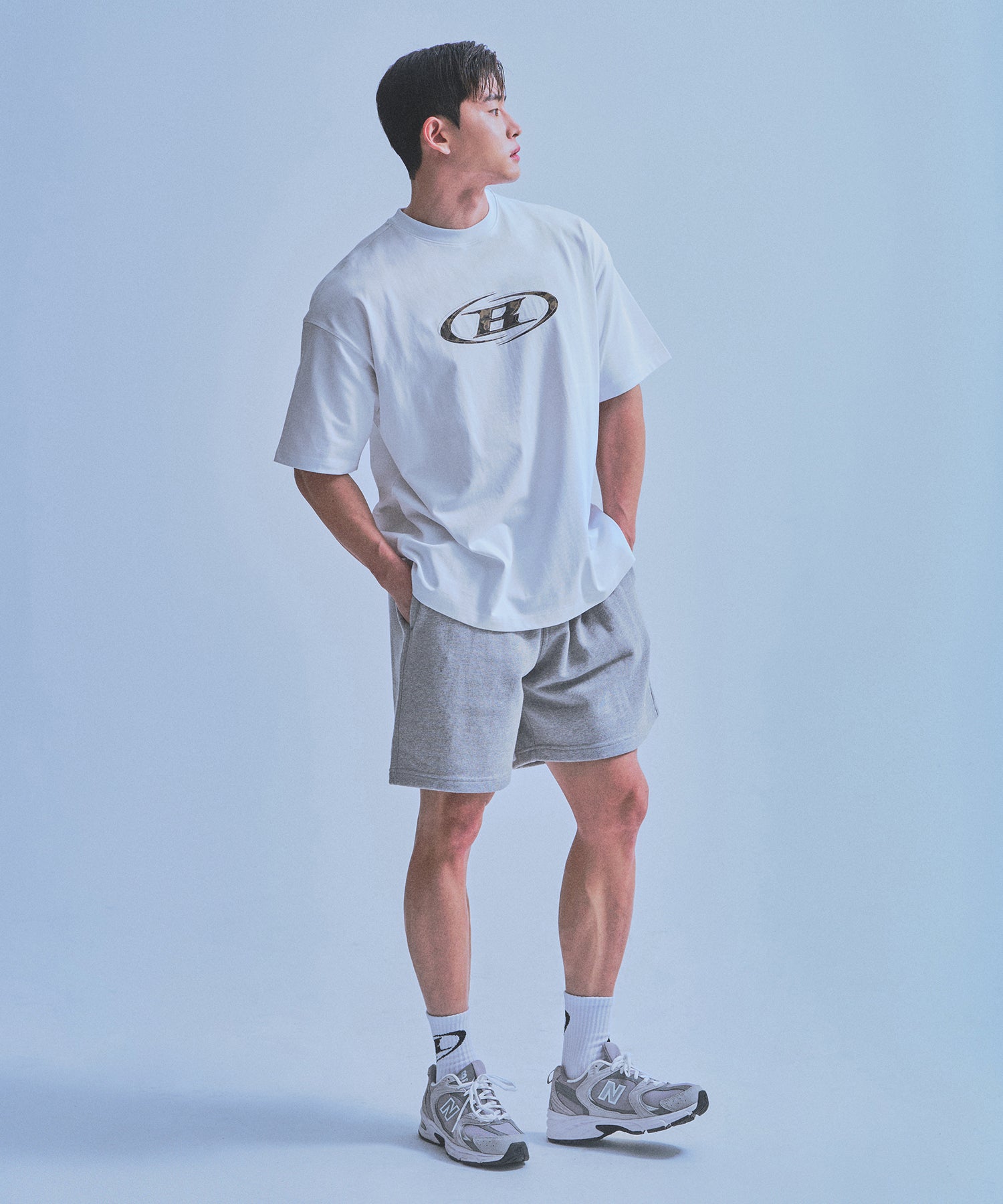 CHROME B HALF PANTS_SHORT VER [MELANGE GREY] Main image