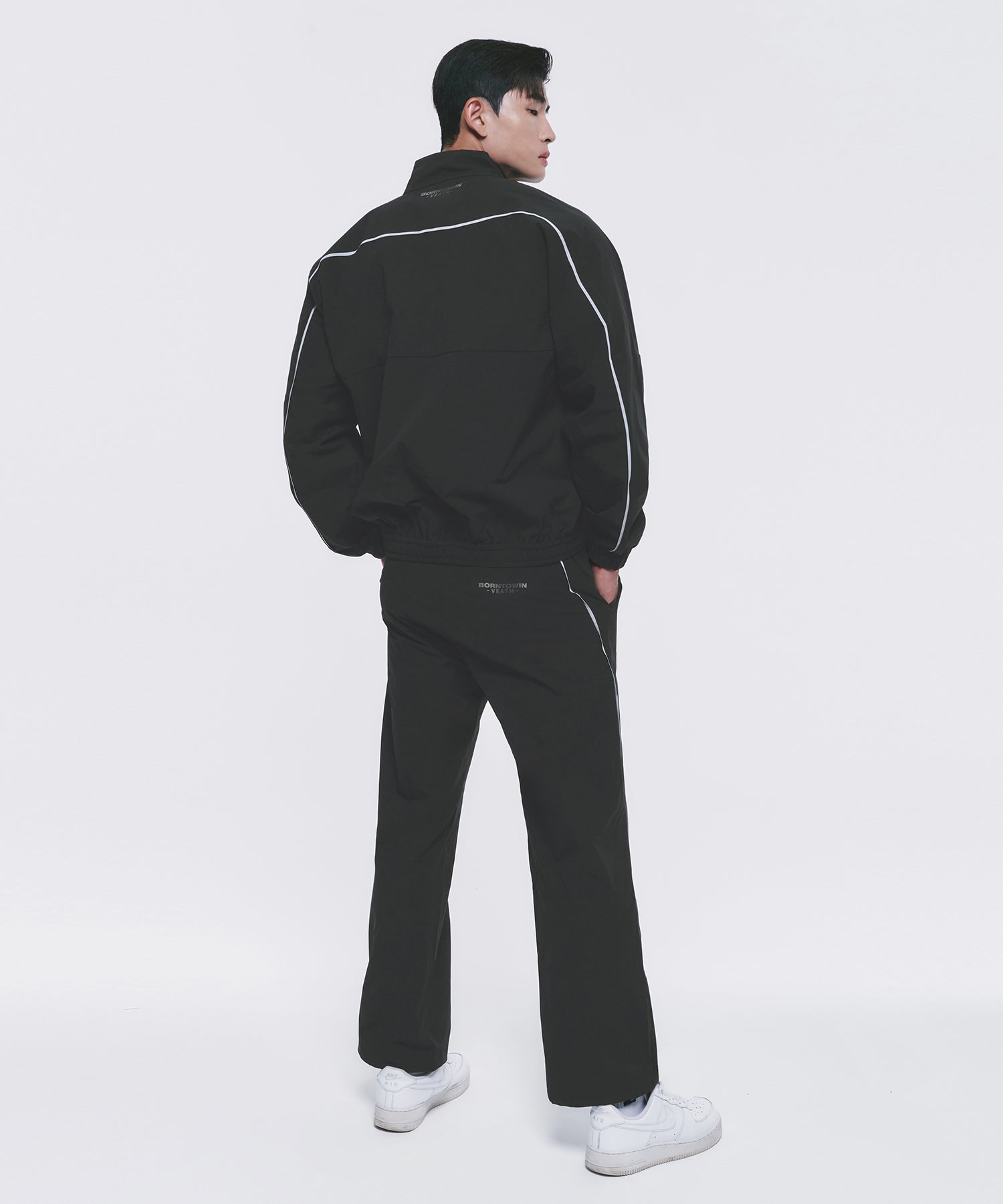 B X V ANORAK JACKET [BLACK] Secondary image