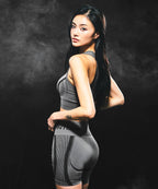 W SYMBOL B ECLIPSE SEAMLESS 3.5 BIKER SHORTS [CHARCOAL]